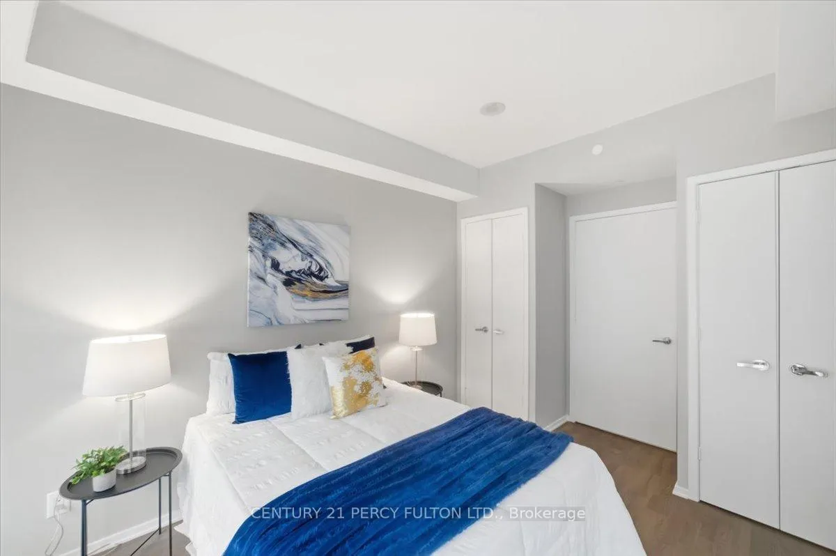 Photo 15 of Unit #313, 1 Bloor Street E, Toronto, Church-Yonge Corridor — HOMEH