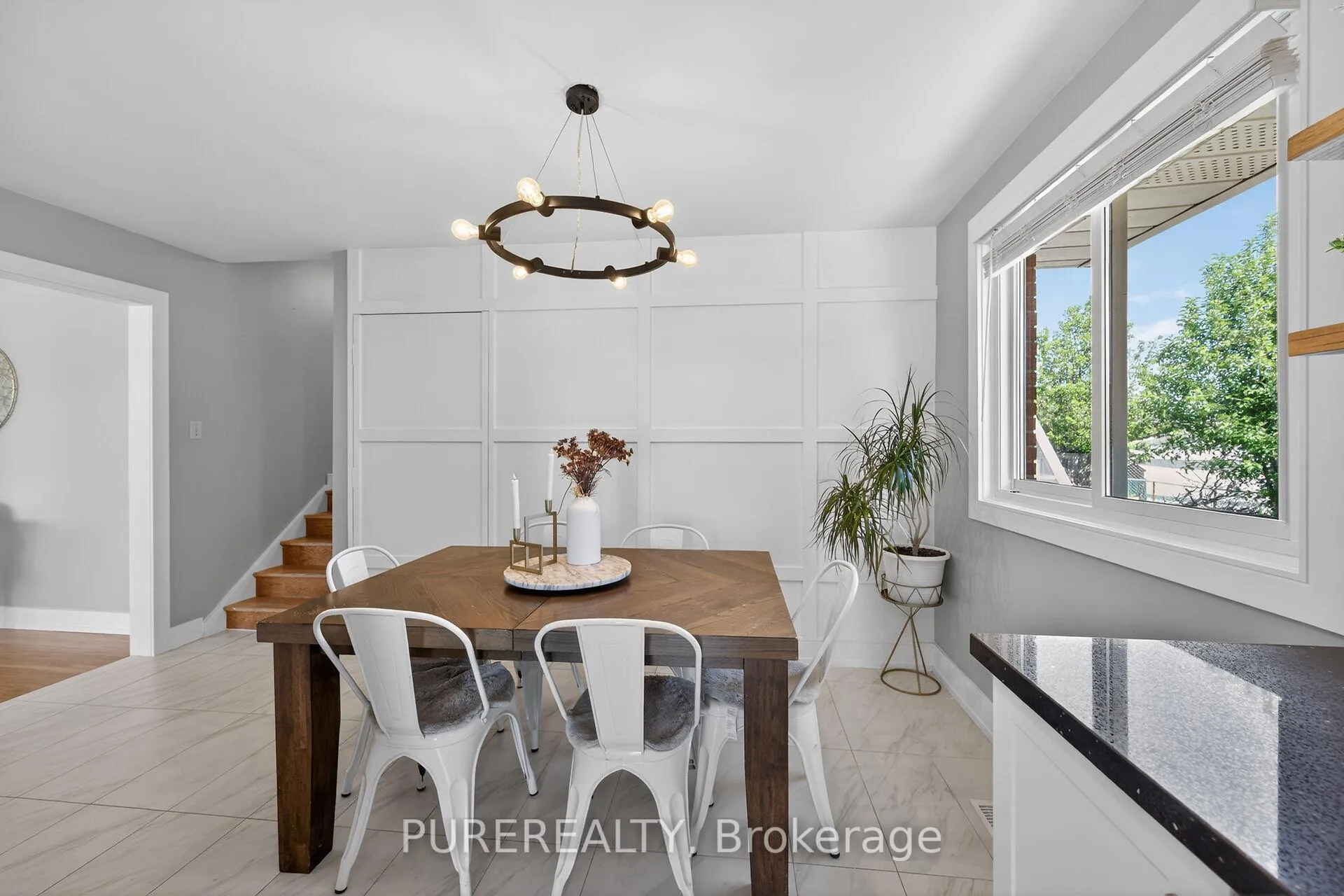 Photo 11 of 23 Duchess Court, Hamilton, Kentley — HOMEH