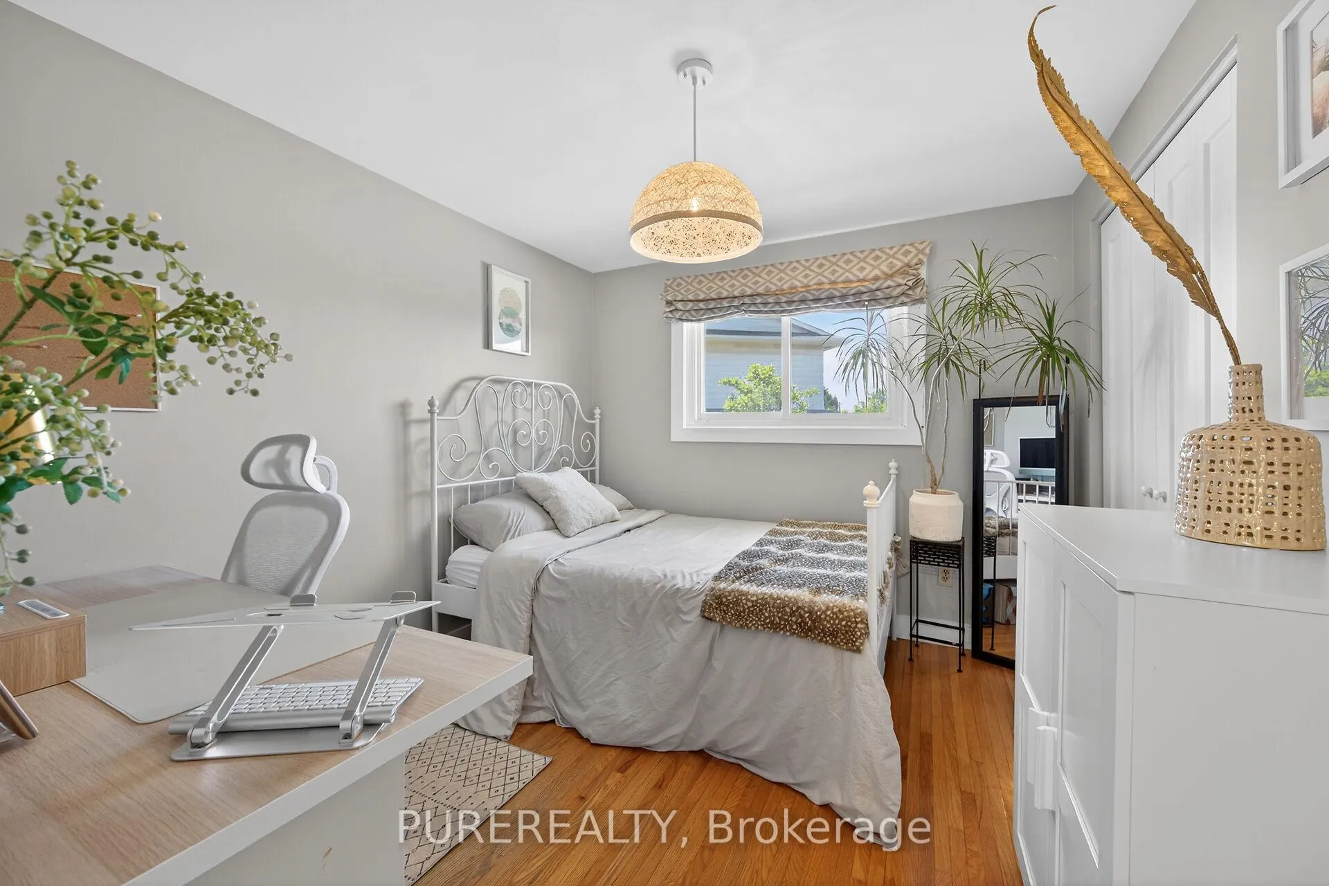 Photo 17 of 23 Duchess Court, Hamilton, Kentley — HOMEH