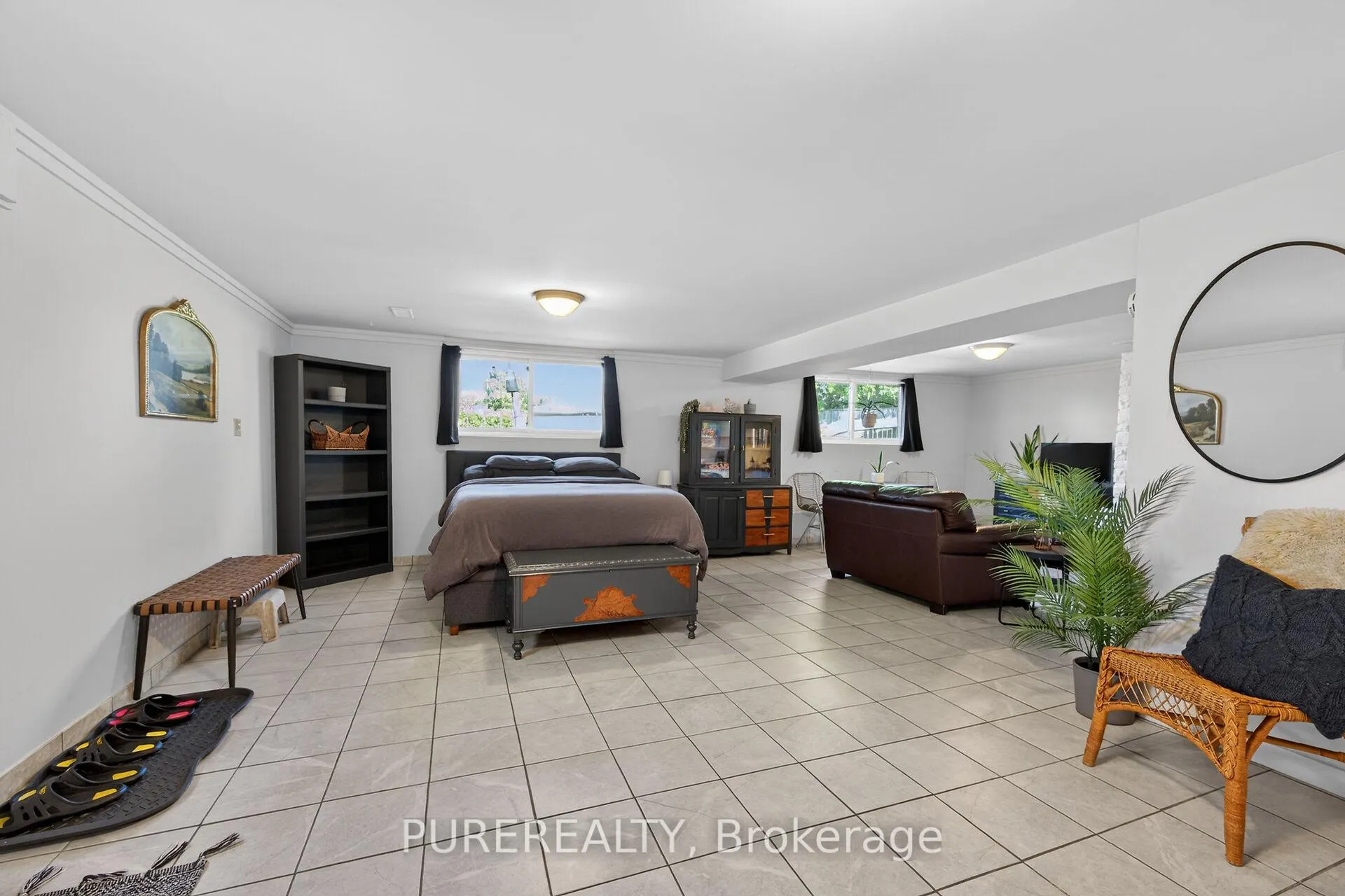 Photo 25 of 23 Duchess Court, Hamilton, Kentley — HOMEH