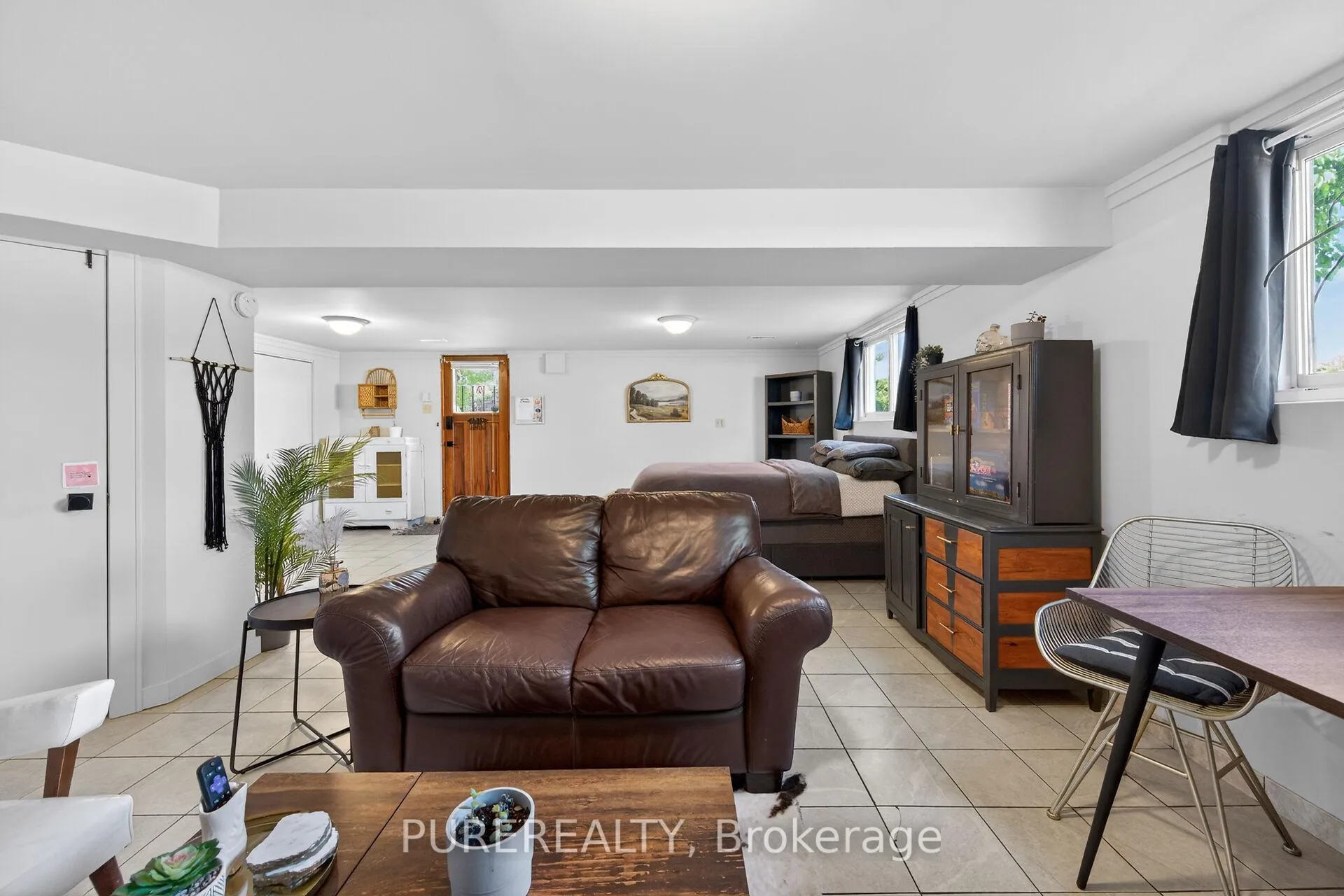 Photo 27 of 23 Duchess Court, Hamilton, Kentley — HOMEH