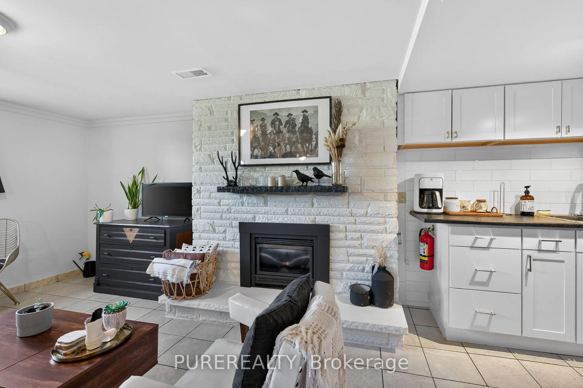 Photo 29 of 23 Duchess Court, Hamilton, Kentley — HOMEH