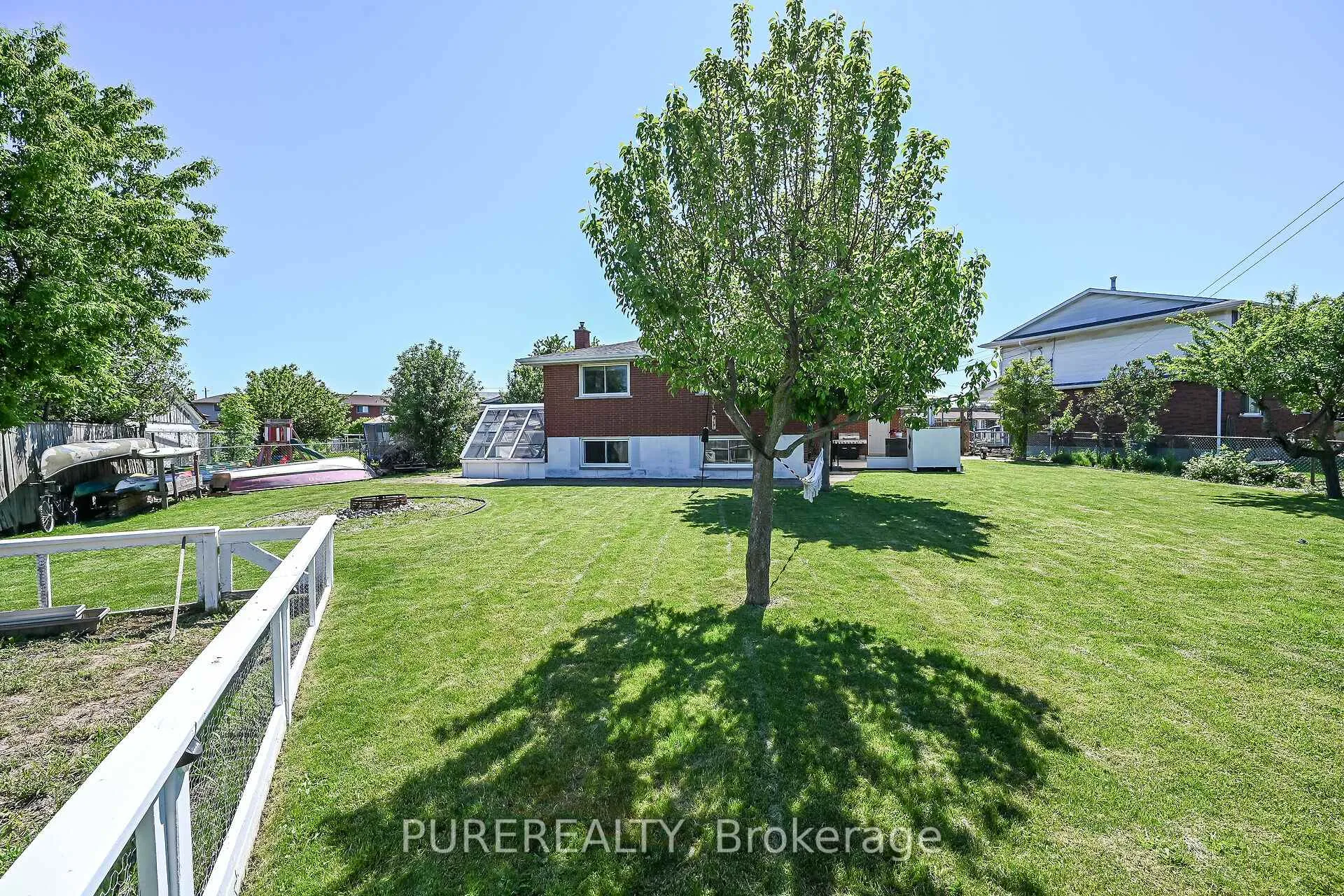 Photo 44 of 23 Duchess Court, Hamilton, Kentley — HOMEH
