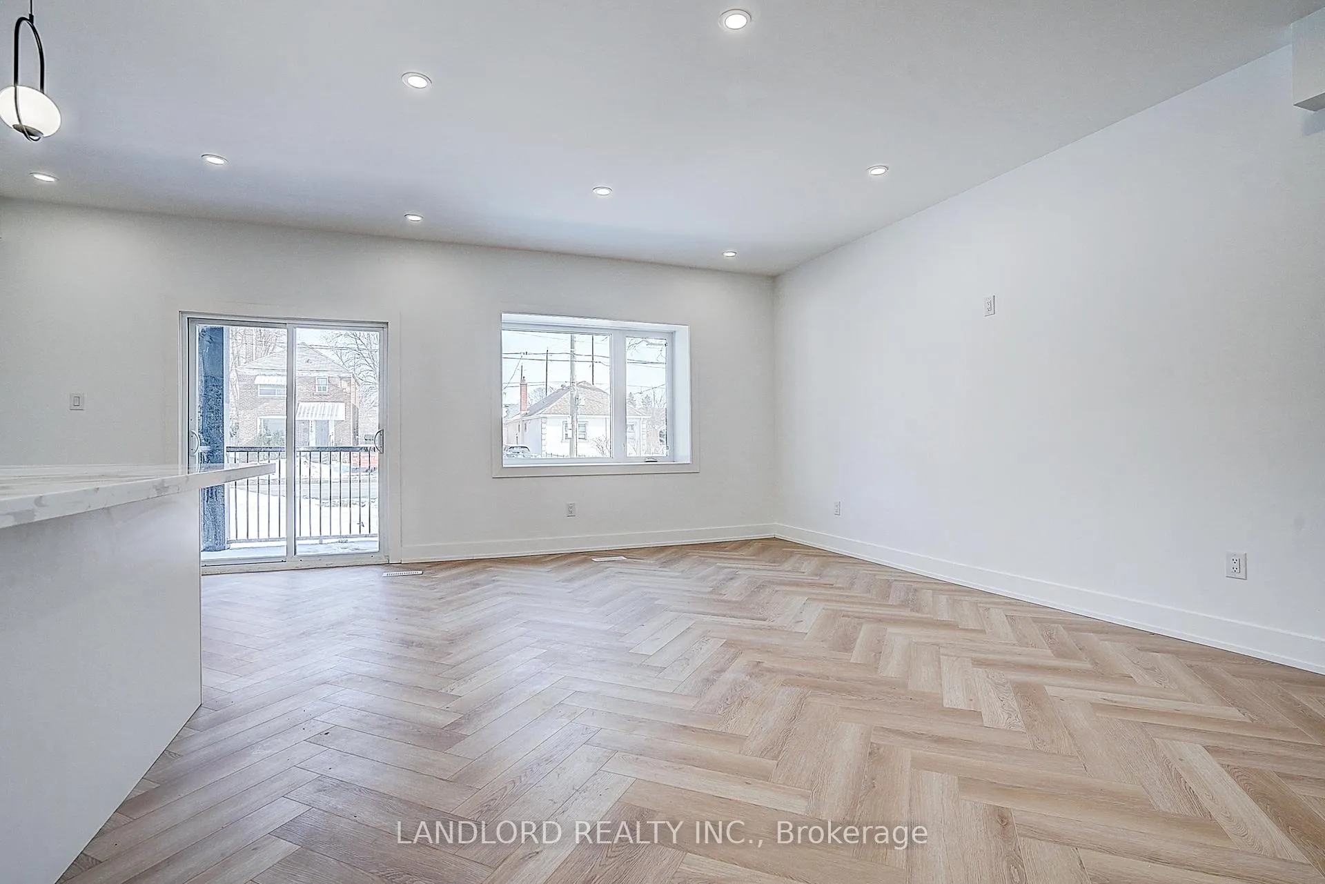 Photo 14 of Unit 1, 1146 Broadview Avenue, Toronto, Broadview North — HOMEH