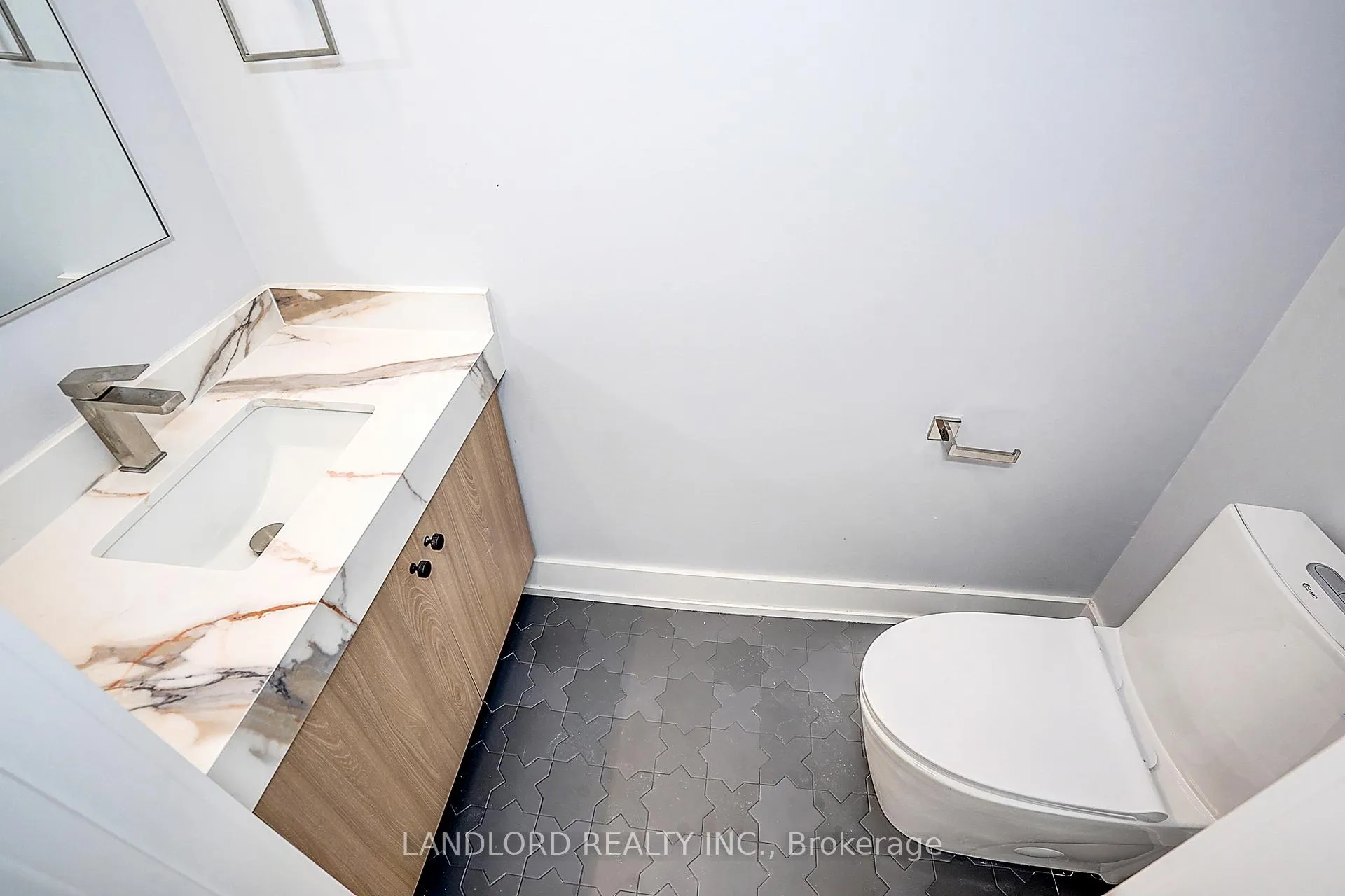 Photo 32 of Unit 1, 1146 Broadview Avenue, Toronto, Broadview North — HOMEH