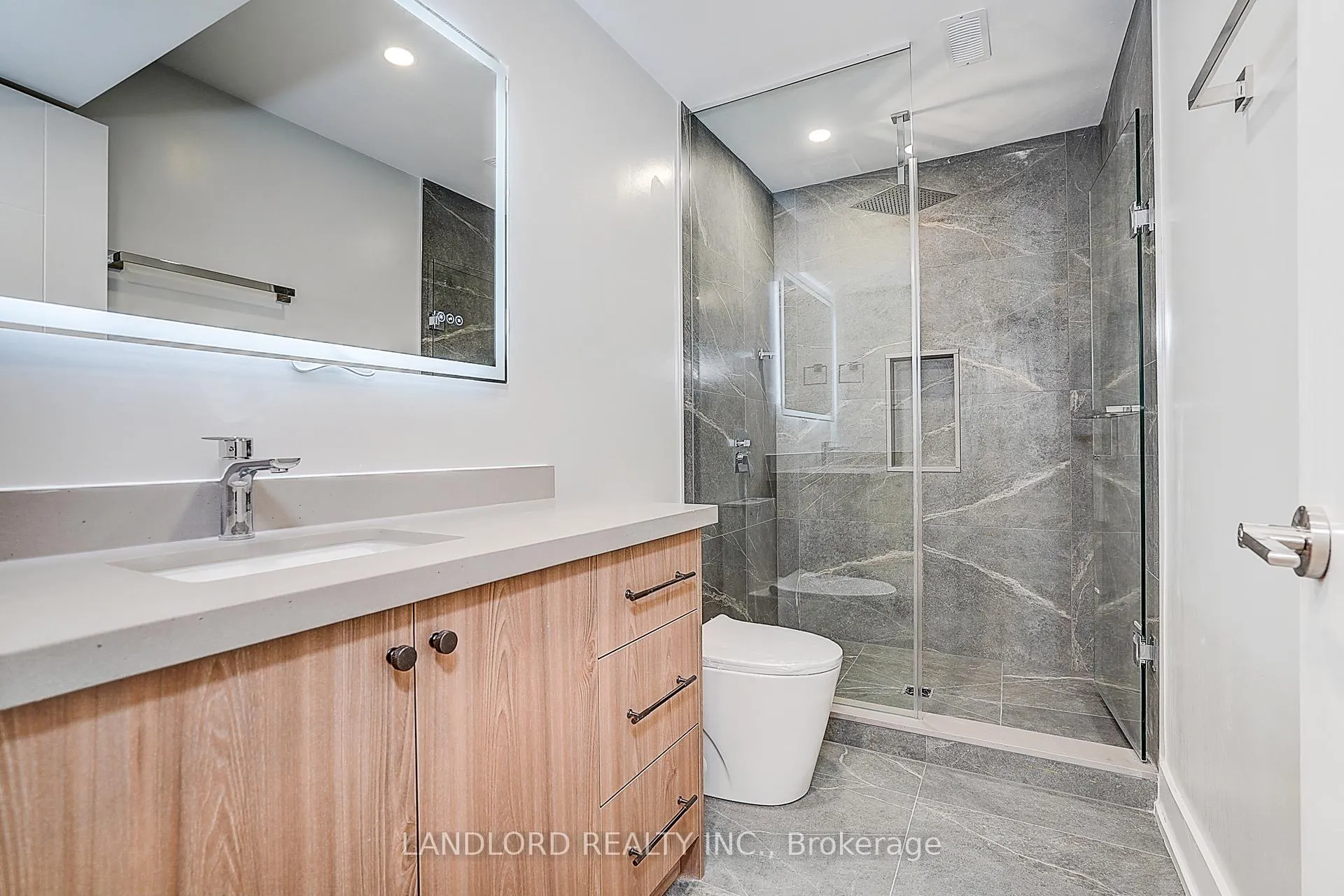 Photo 39 of Unit 1, 1146 Broadview Avenue, Toronto, Broadview North — HOMEH