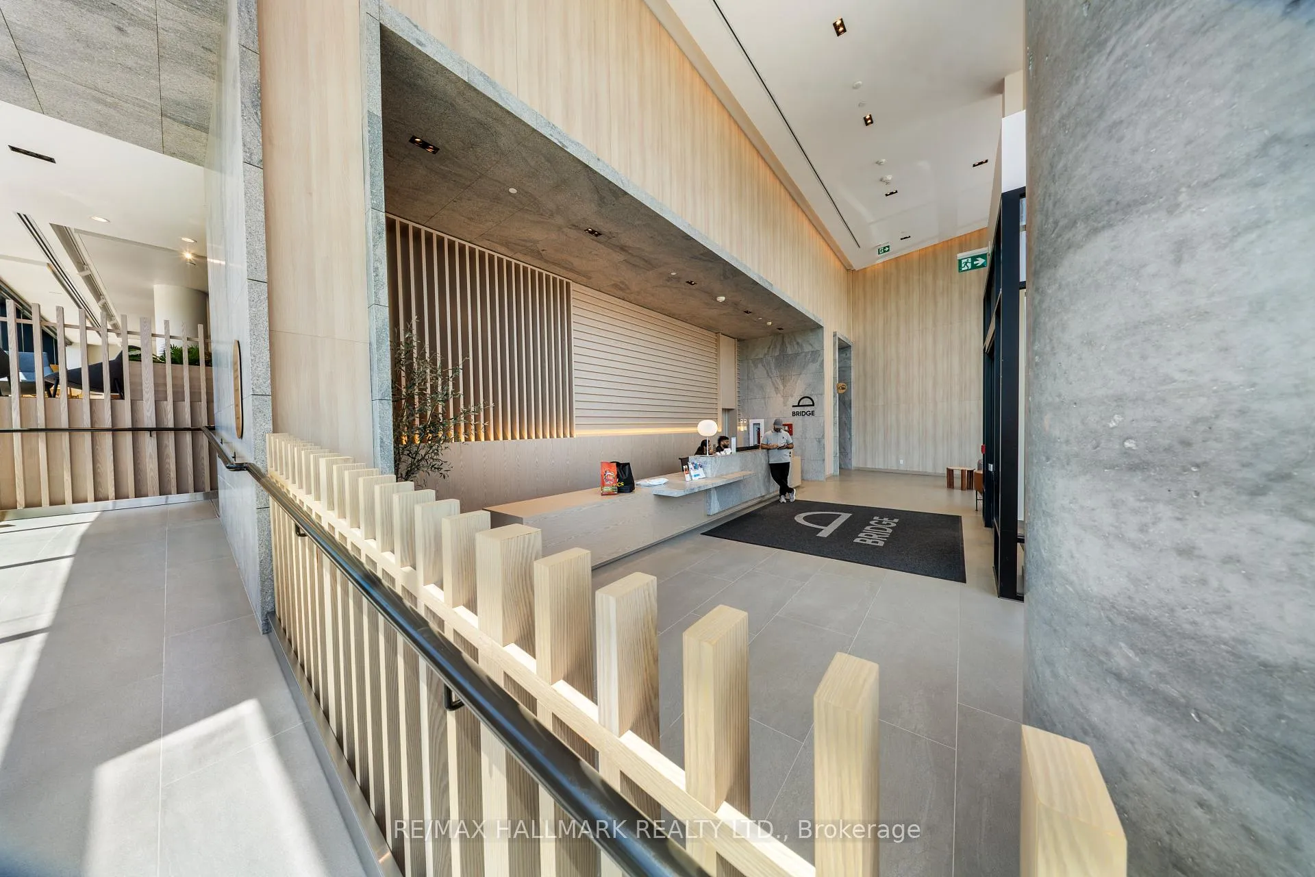 Photo 7 of Unit 801, 1050 Eastern Avenue, Toronto, The Beaches — HOMEH