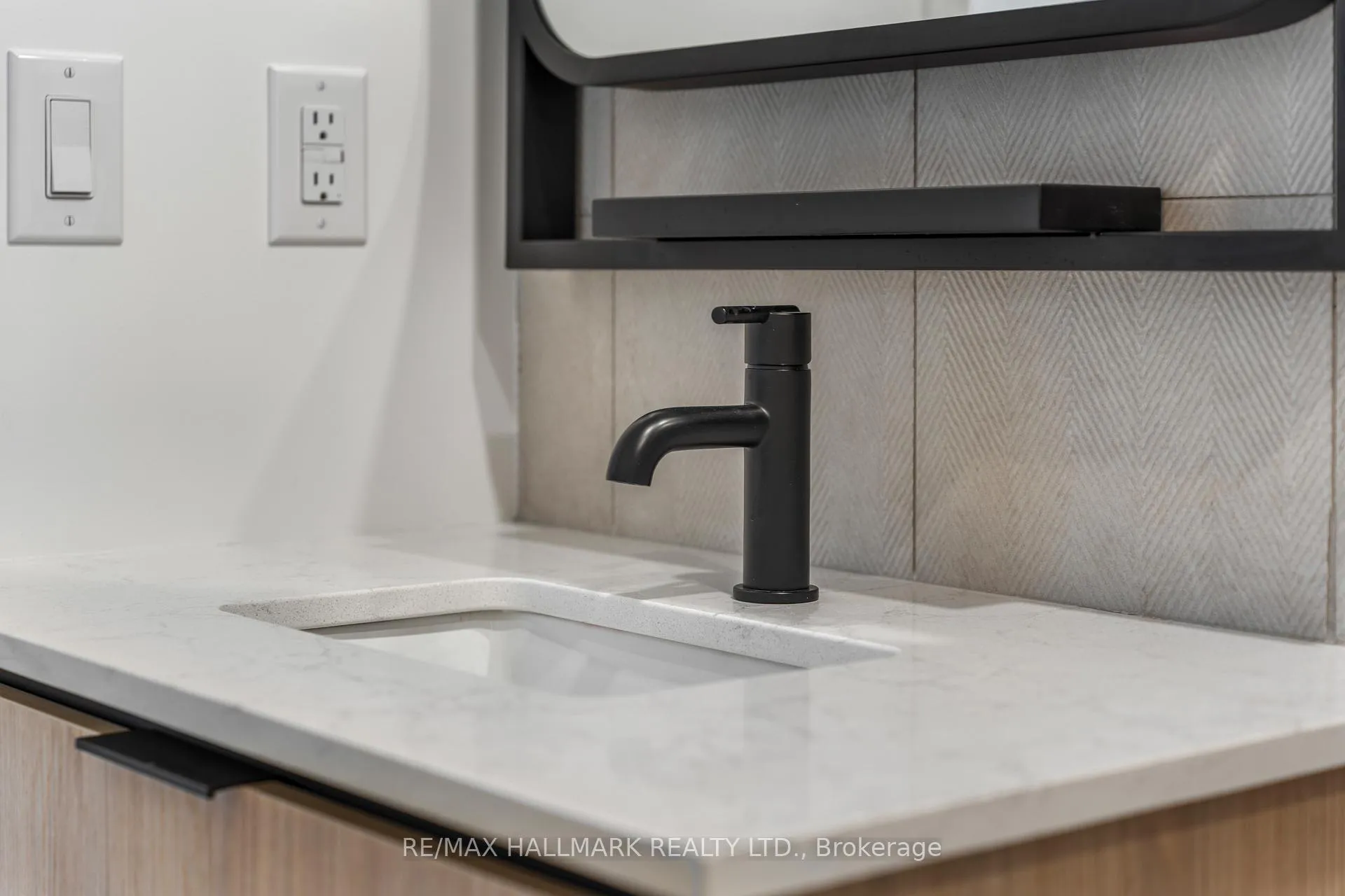Photo 34 of Unit 801, 1050 Eastern Avenue, Toronto, The Beaches — HOMEH