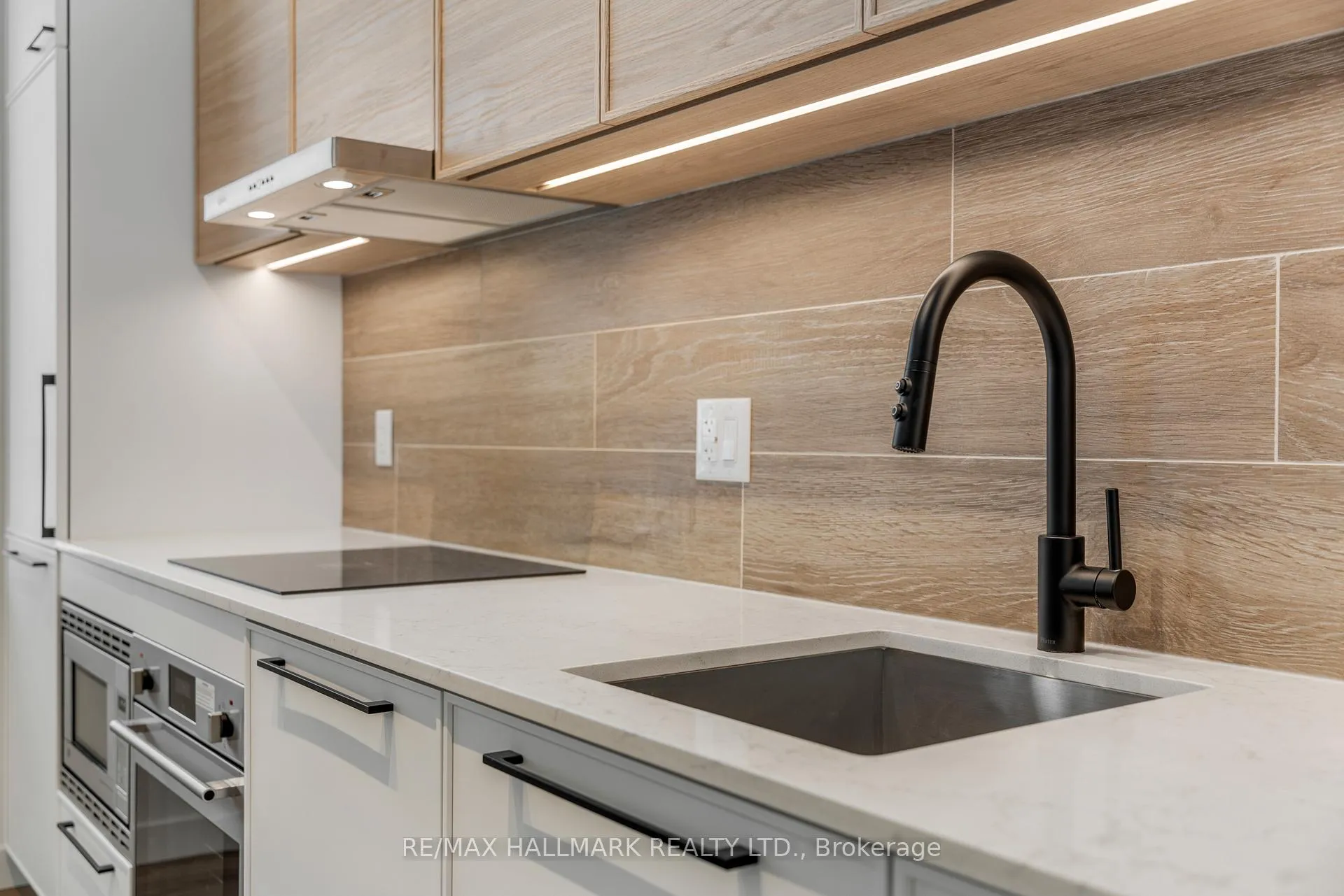 Photo 35 of Unit 801, 1050 Eastern Avenue, Toronto, The Beaches — HOMEH