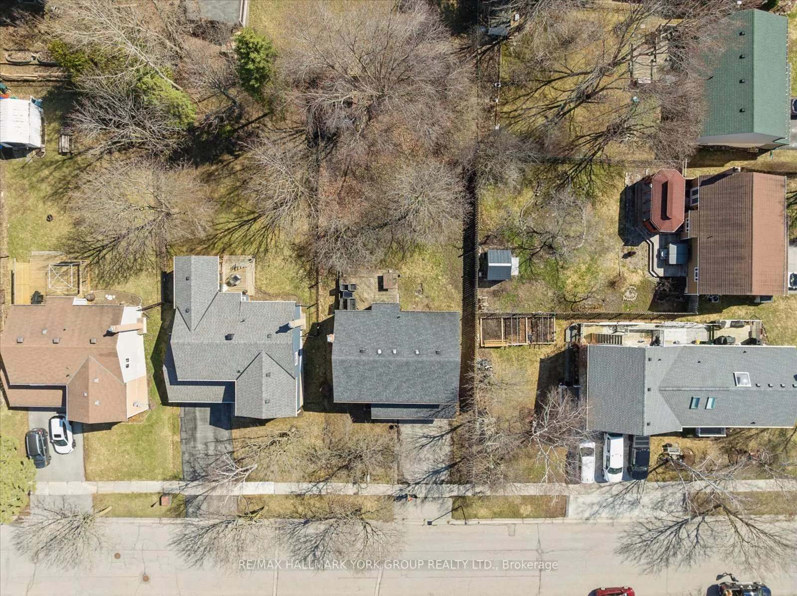 Photo 24 of 47 Holland River Boulevard, East Gwillimbury, Holland Landing — HOMEH