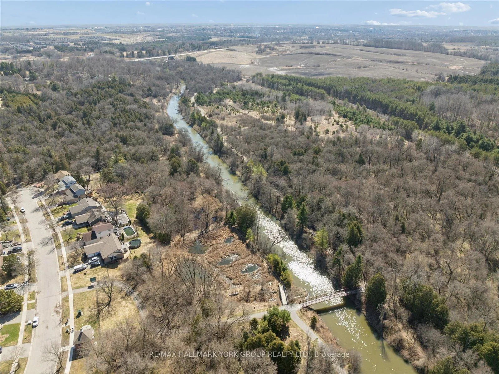 Photo 36 of 47 Holland River Boulevard, East Gwillimbury, Holland Landing — HOMEH