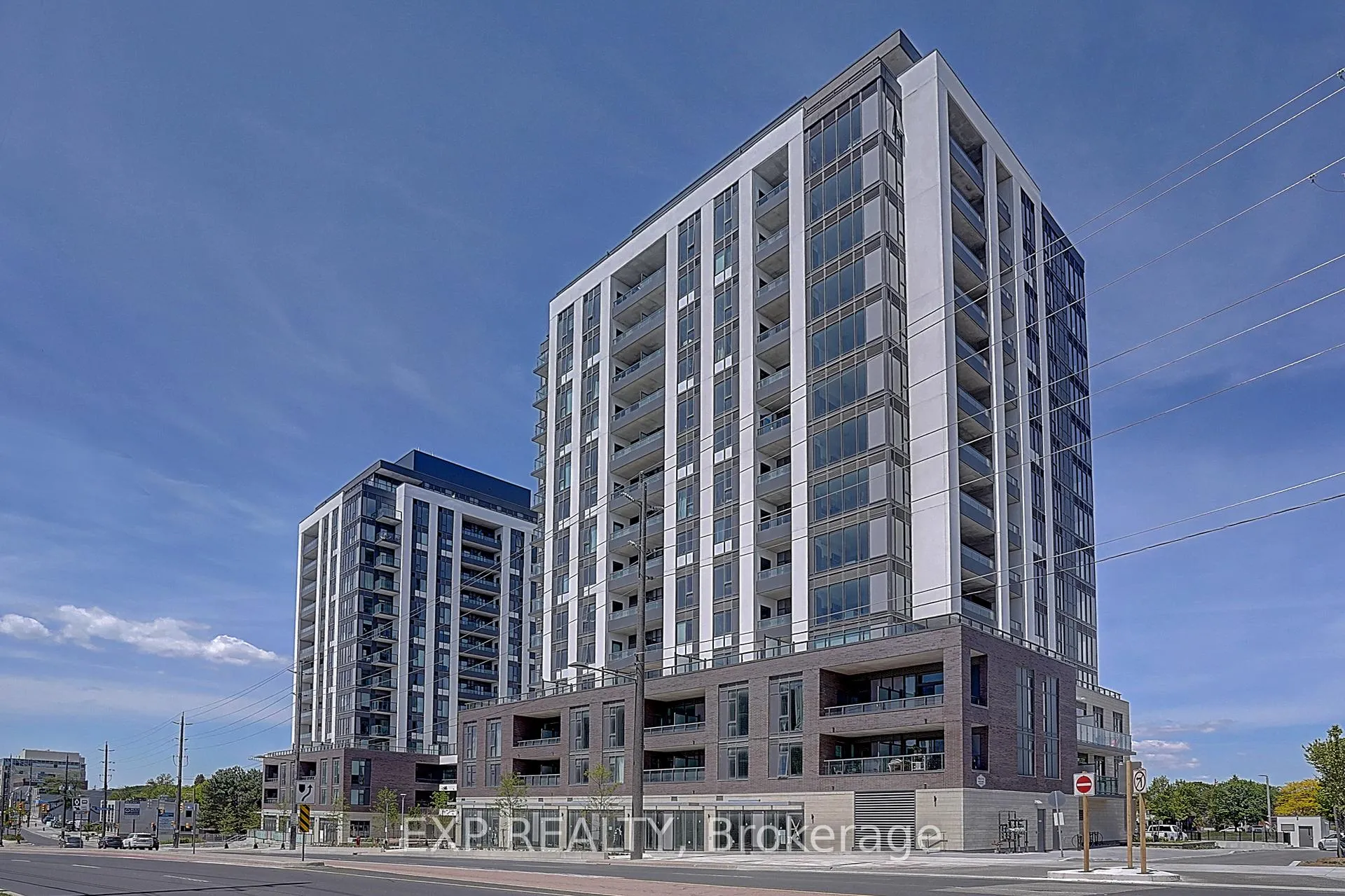 Photo 1 of Unit B1503, 715 Davis Drive, Newmarket, Huron Heights-Leslie Valley — HOMEH