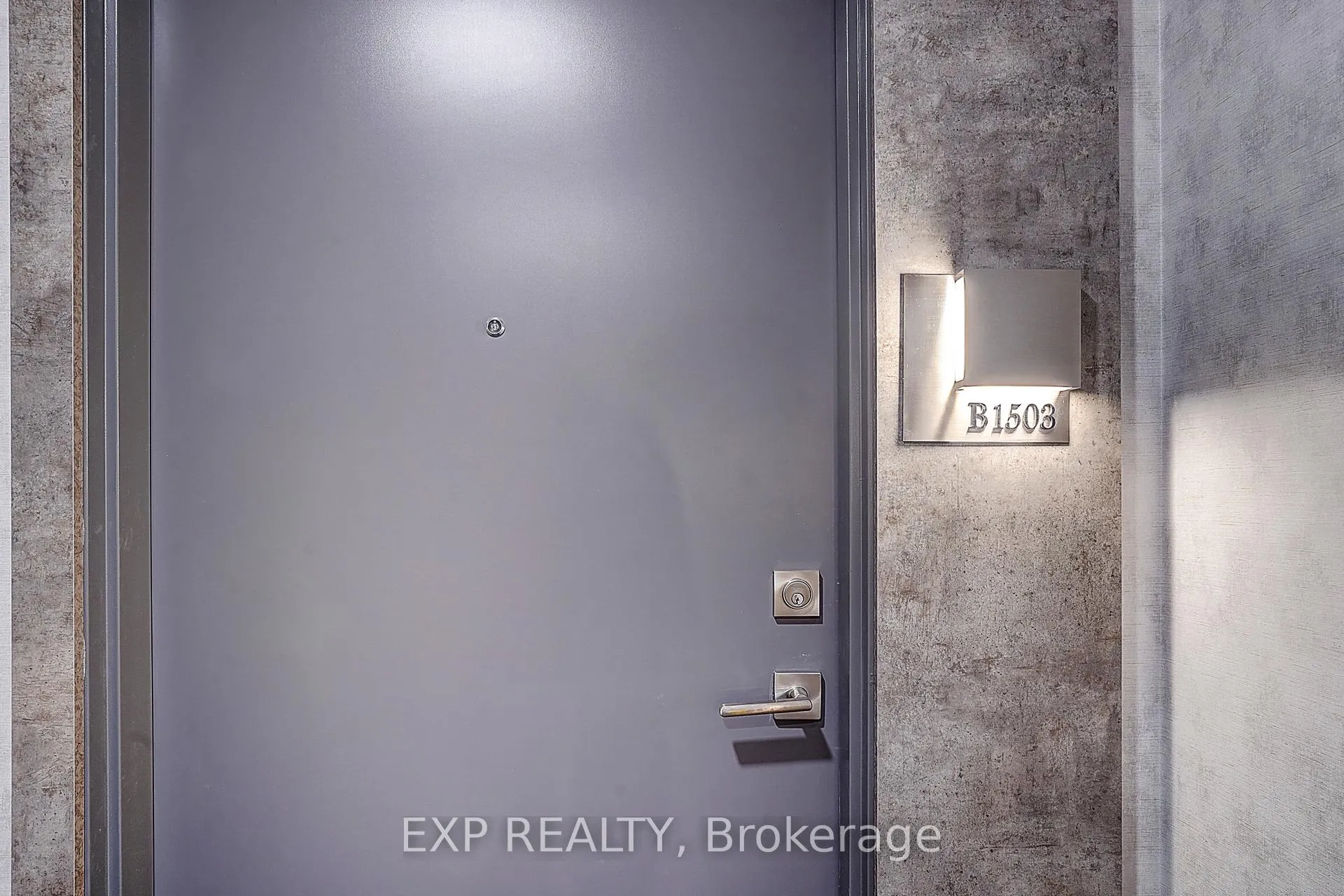 Photo 5 of Unit B1503, 715 Davis Drive, Newmarket, Huron Heights-Leslie Valley — HOMEH