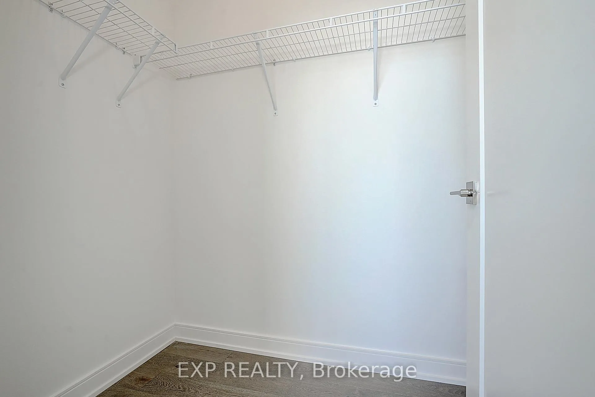 Photo 14 of Unit B1503, 715 Davis Drive, Newmarket, Huron Heights-Leslie Valley — HOMEH