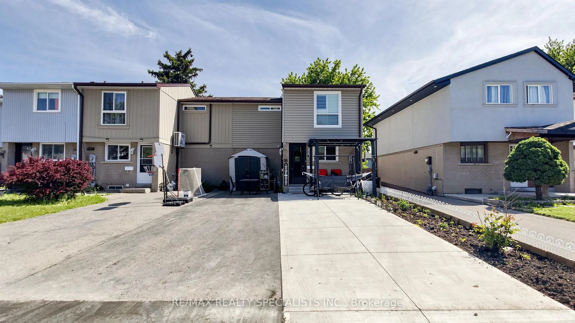 Photo 1 of 36 Grand Rapids Square, Brampton, Northgate — HOMEH