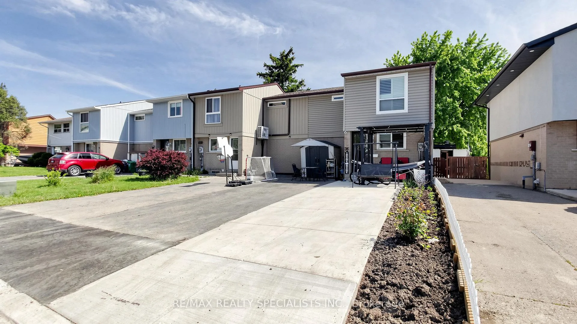 Photo 2 of 36 Grand Rapids Square, Brampton, Northgate — HOMEH