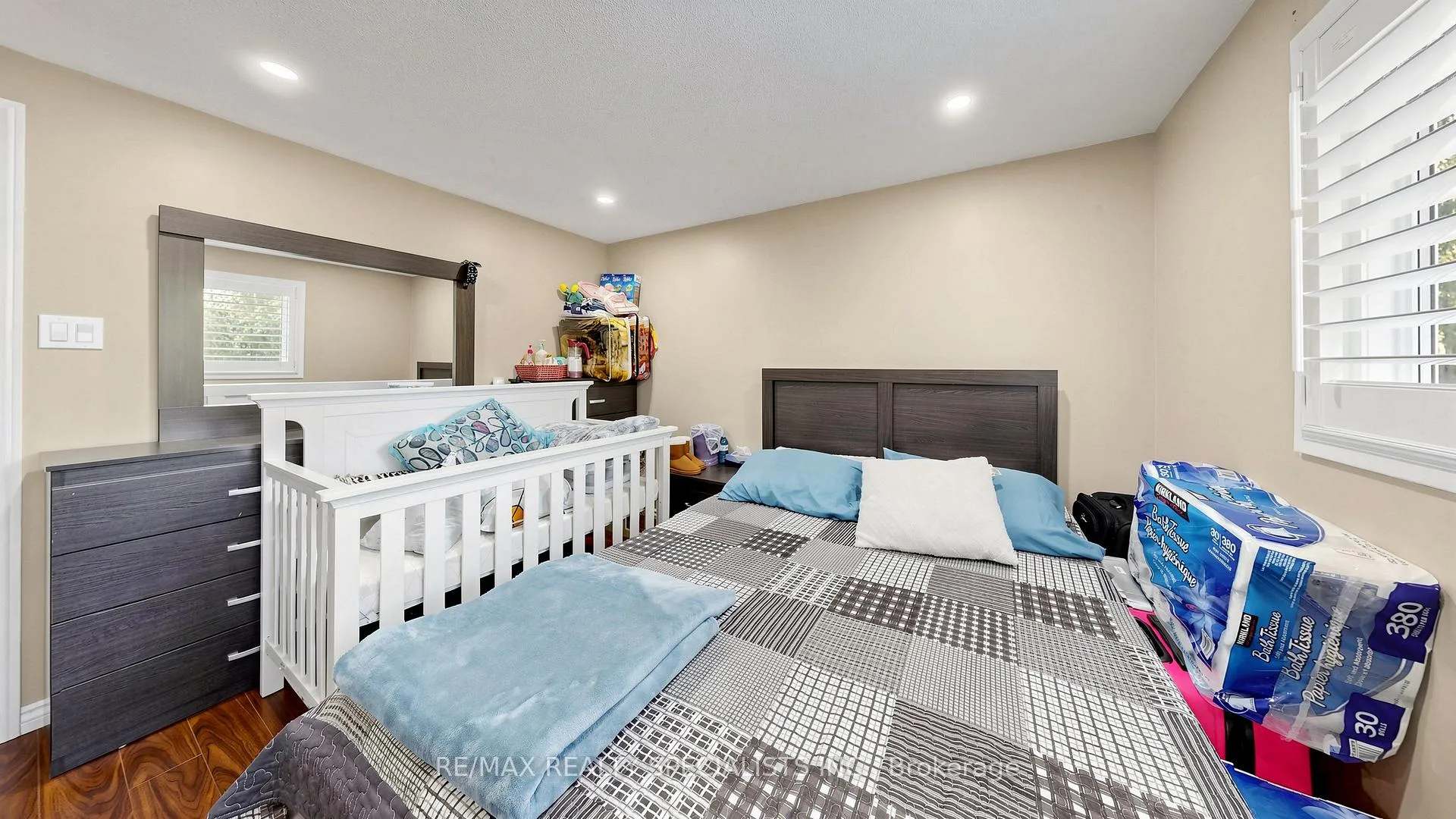 Photo 14 of 36 Grand Rapids Square, Brampton, Northgate — HOMEH