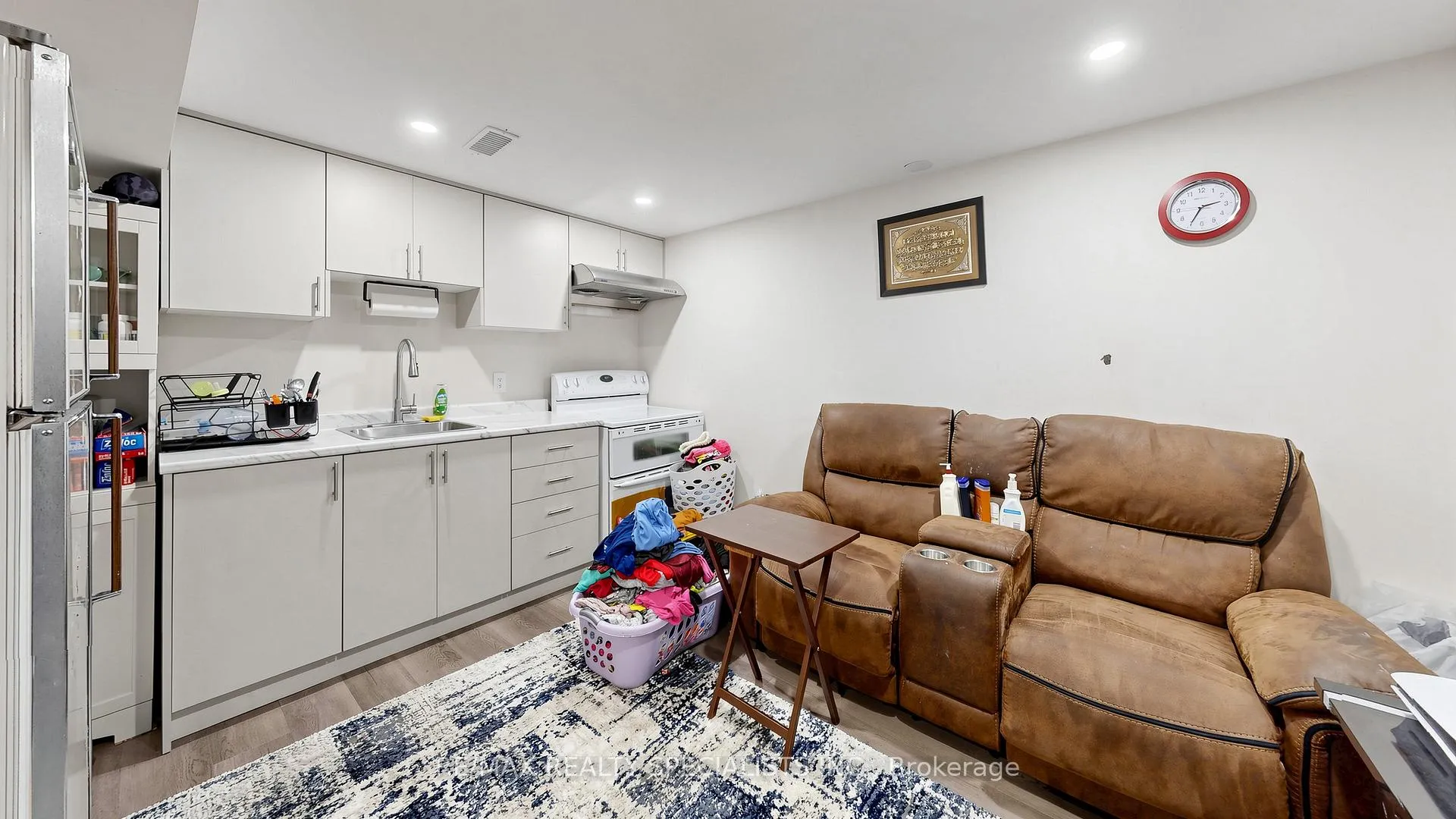 Photo 17 of 36 Grand Rapids Square, Brampton, Northgate — HOMEH