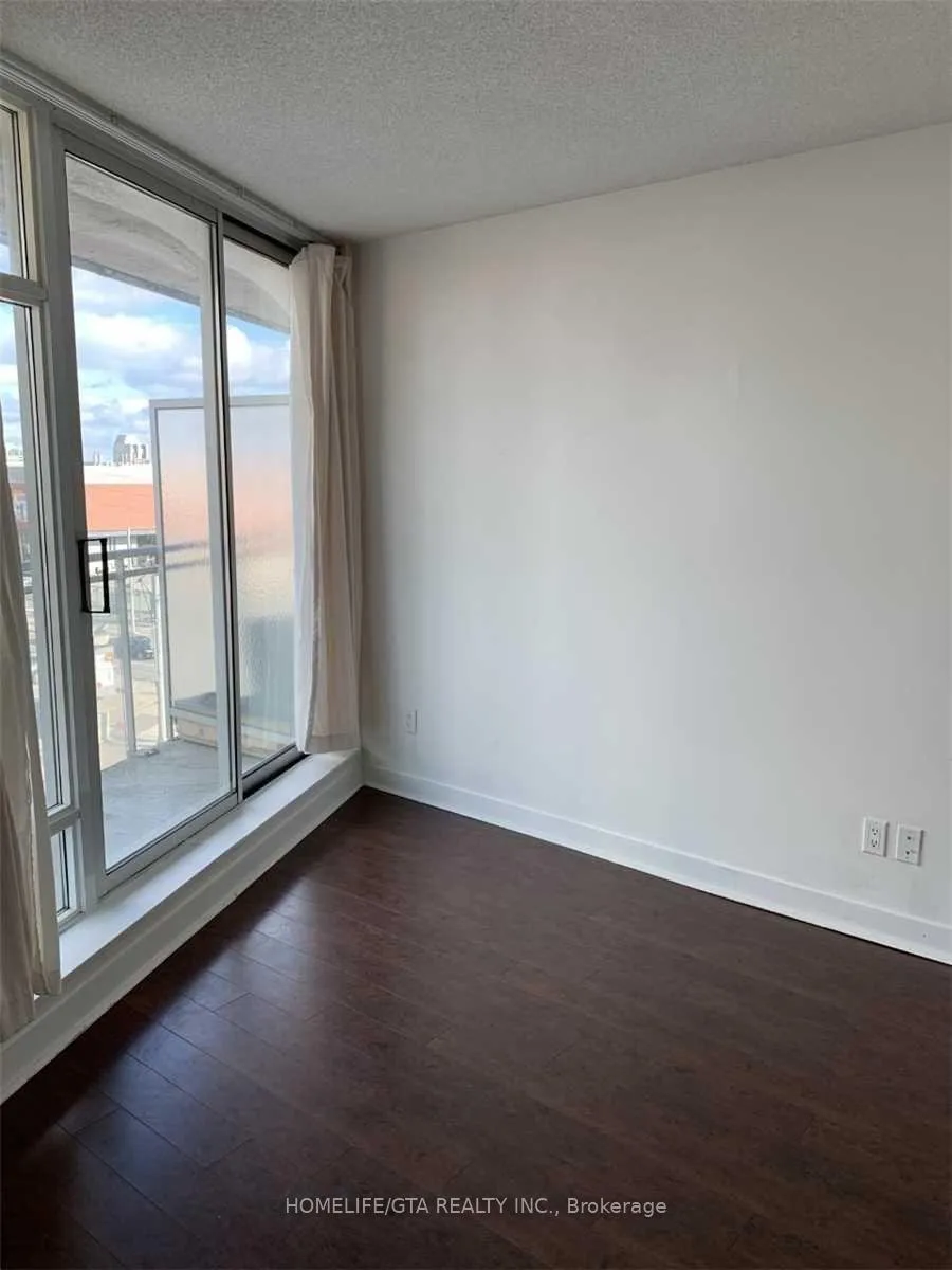 Photo 8 of Unit 602, 650 Queens Quay W, Toronto, Niagara — HOMEH