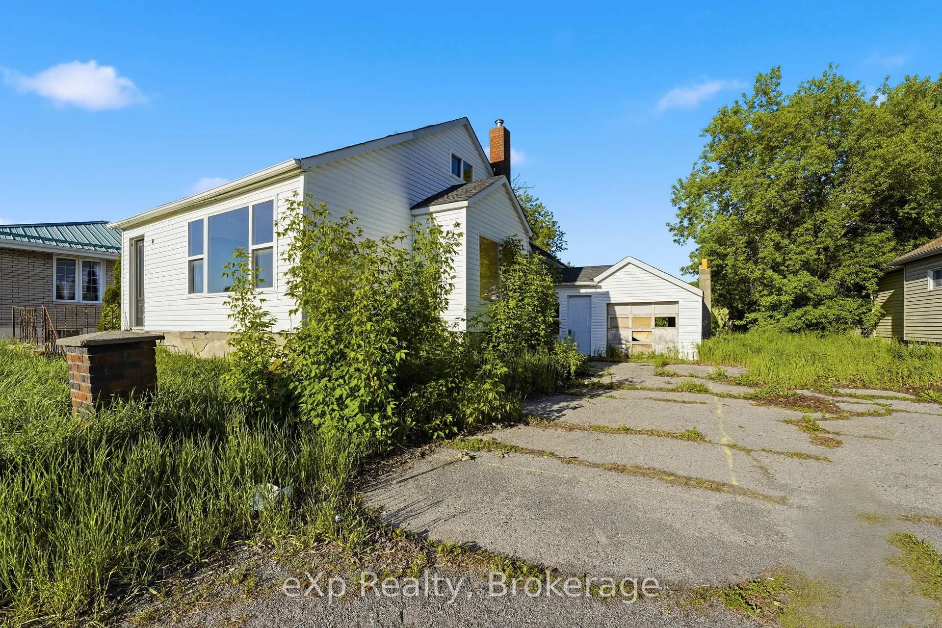 Photo 2 of 195 Sidney Street, Quinte West, Trenton Ward — HOMEH