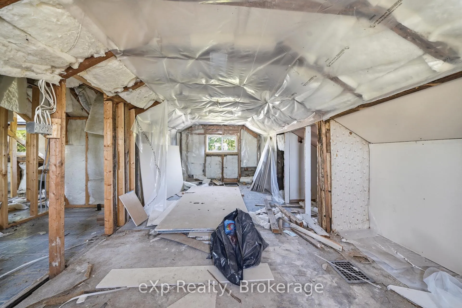 Photo 13 of 195 Sidney Street, Quinte West, Trenton Ward — HOMEH