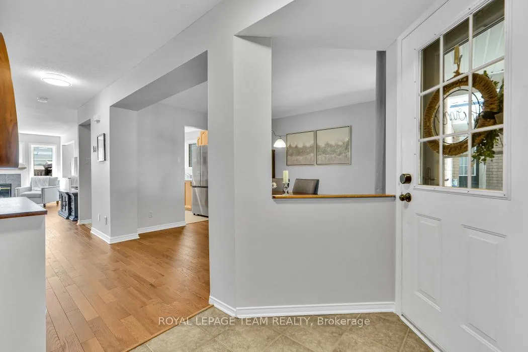 Photo 5 of 111 Fairlop Way, Ottawa, Barrhaven - Longfields — HOMEH