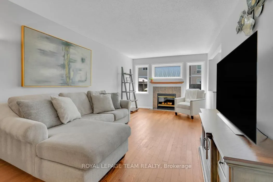 Photo 9 of 111 Fairlop Way, Ottawa, Barrhaven - Longfields — HOMEH