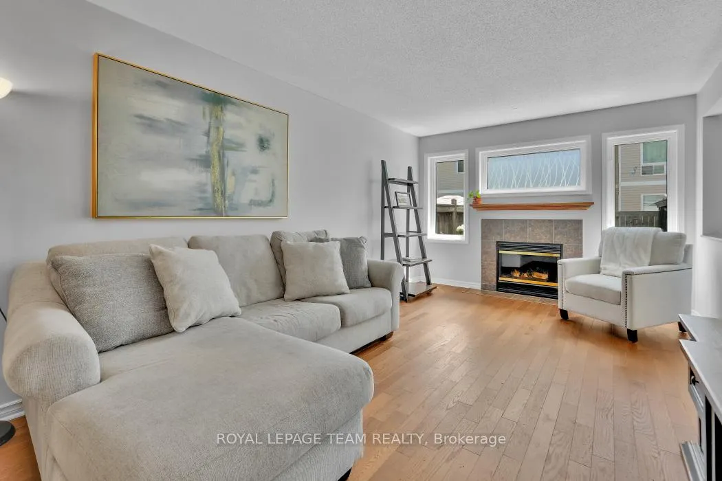 Photo 12 of 111 Fairlop Way, Ottawa, Barrhaven - Longfields — HOMEH