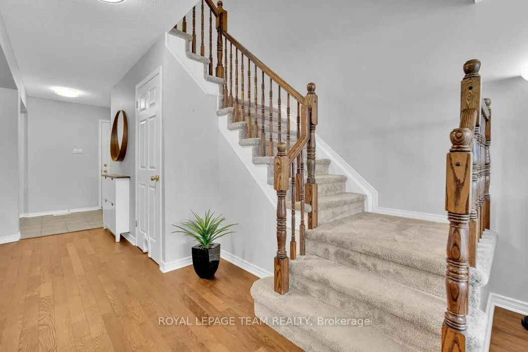 Photo 18 of 111 Fairlop Way, Ottawa, Barrhaven - Longfields — HOMEH