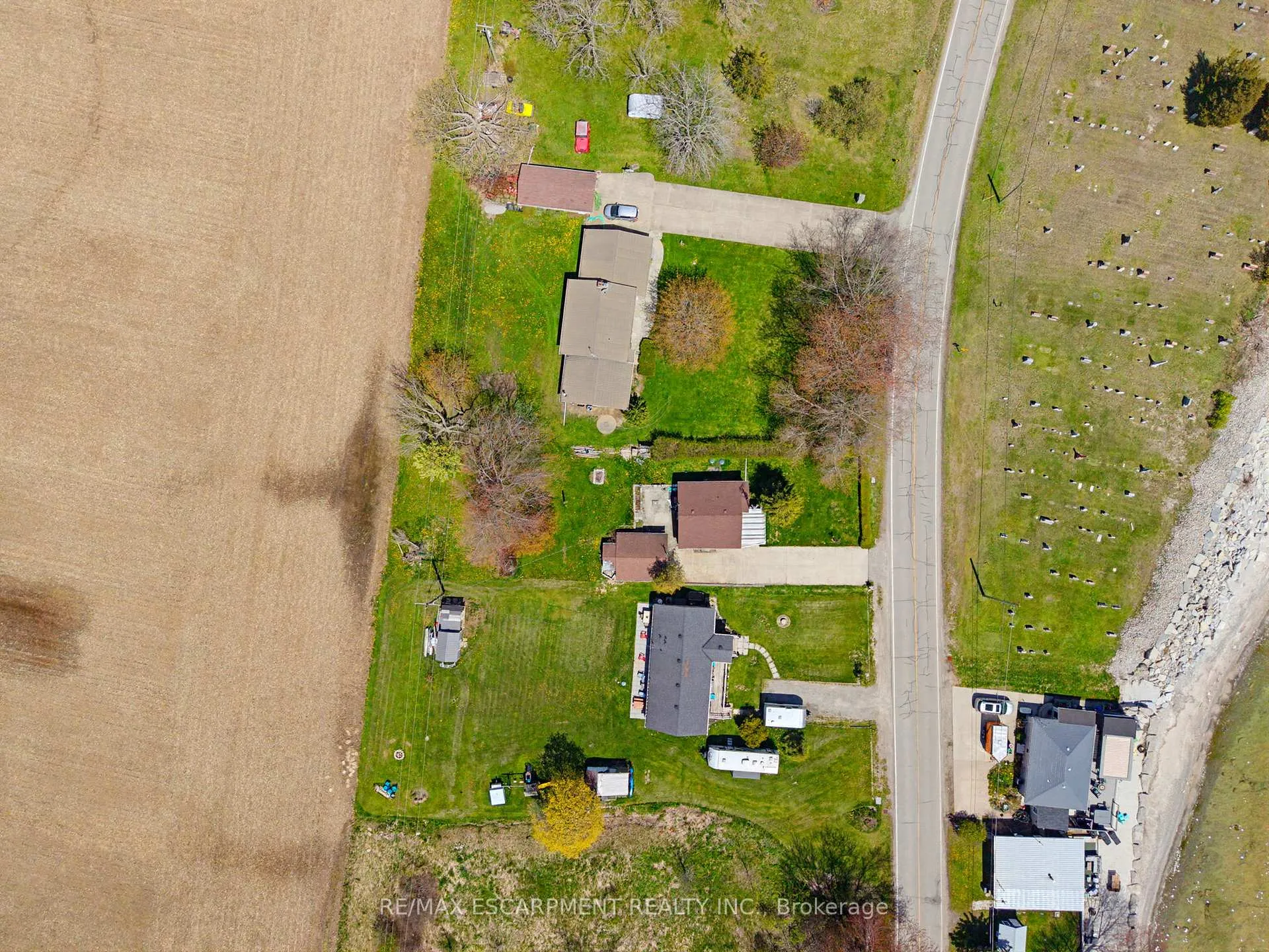 Photo 4 of 2721 North Shore Road, Haldimand, Dunnville — HOMEH