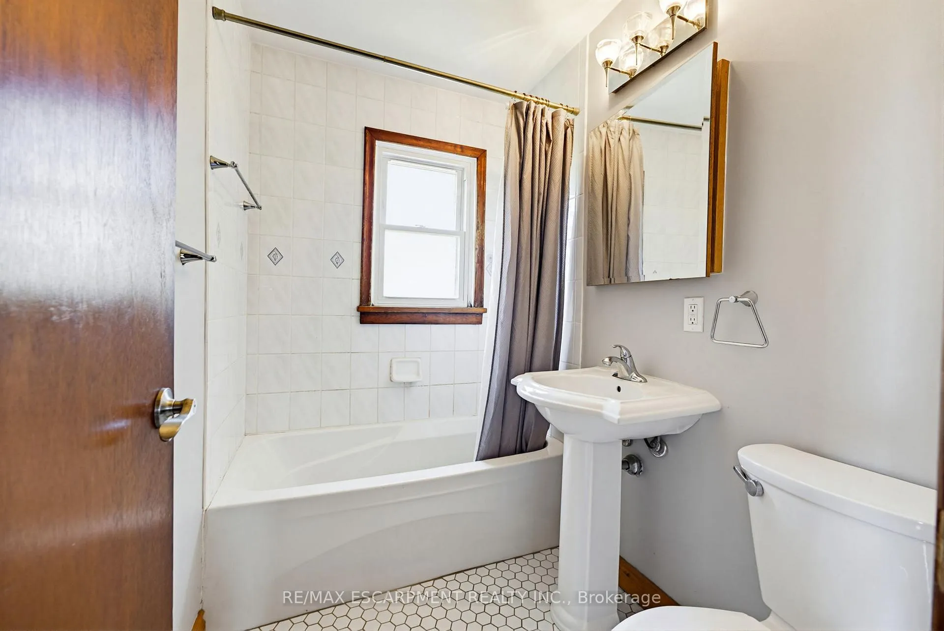 Photo 25 of 2721 North Shore Road, Haldimand, Dunnville — HOMEH