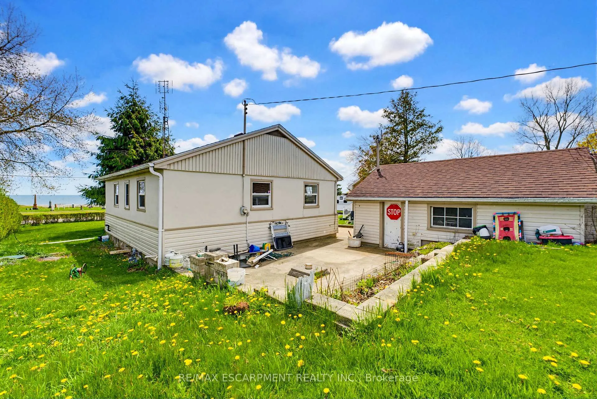 Photo 34 of 2721 North Shore Road, Haldimand, Dunnville — HOMEH