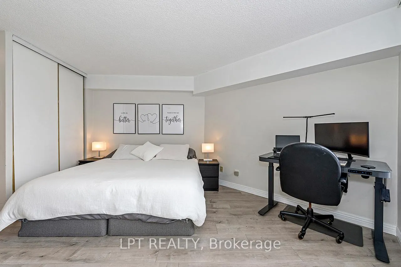 Photo 13 of Unit 710, 7 Bishop Avenue, North York, Newtonbrook East — HOMEH