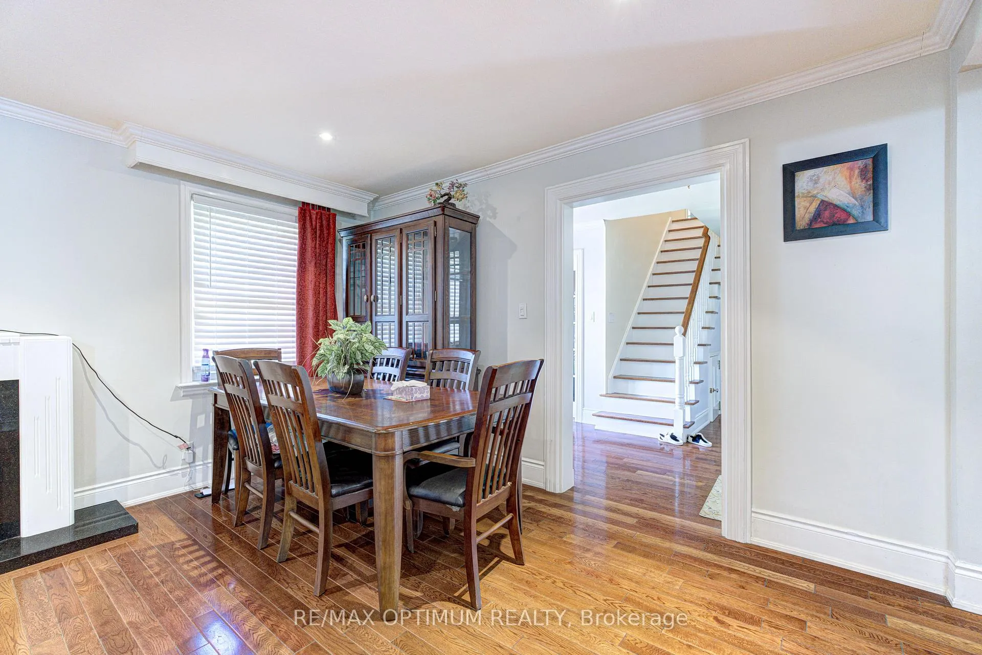 Photo 8 of 18 Armstrong Street, Brampton, Downtown Brampton — HOMEH