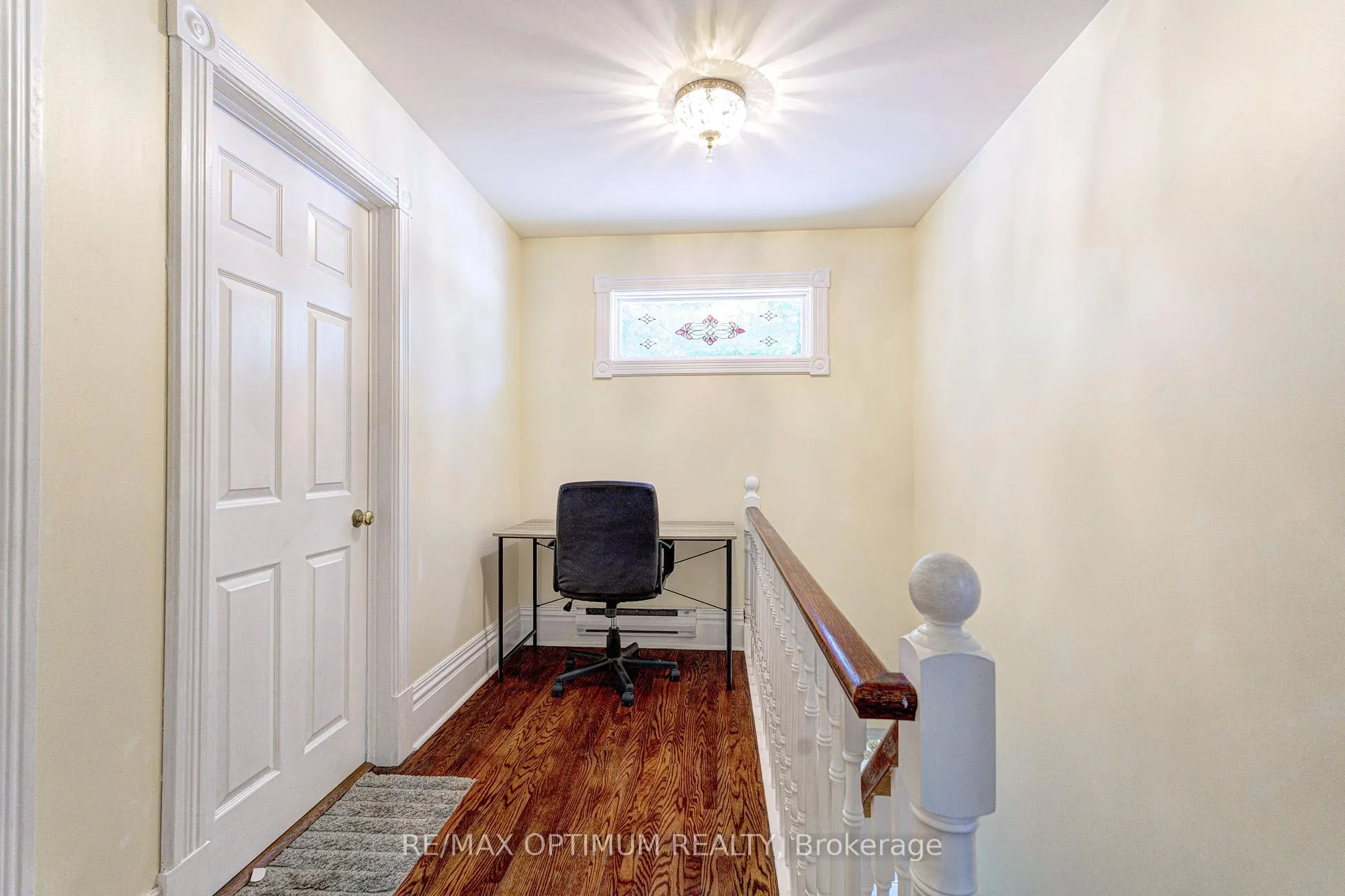 Photo 15 of 18 Armstrong Street, Brampton, Downtown Brampton — HOMEH