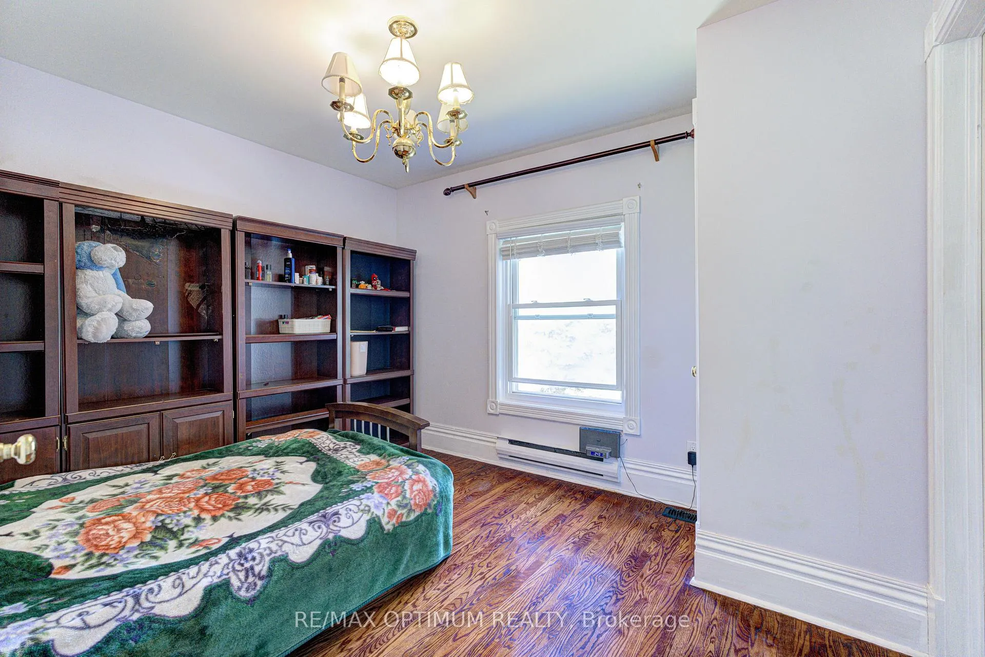 Photo 20 of 18 Armstrong Street, Brampton, Downtown Brampton — HOMEH