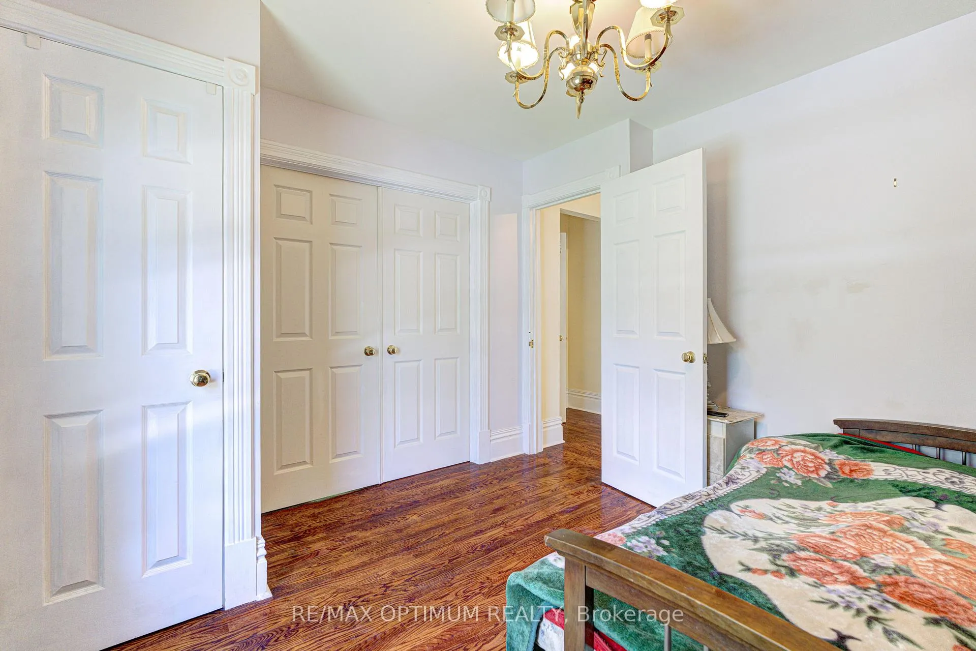 Photo 21 of 18 Armstrong Street, Brampton, Downtown Brampton — HOMEH