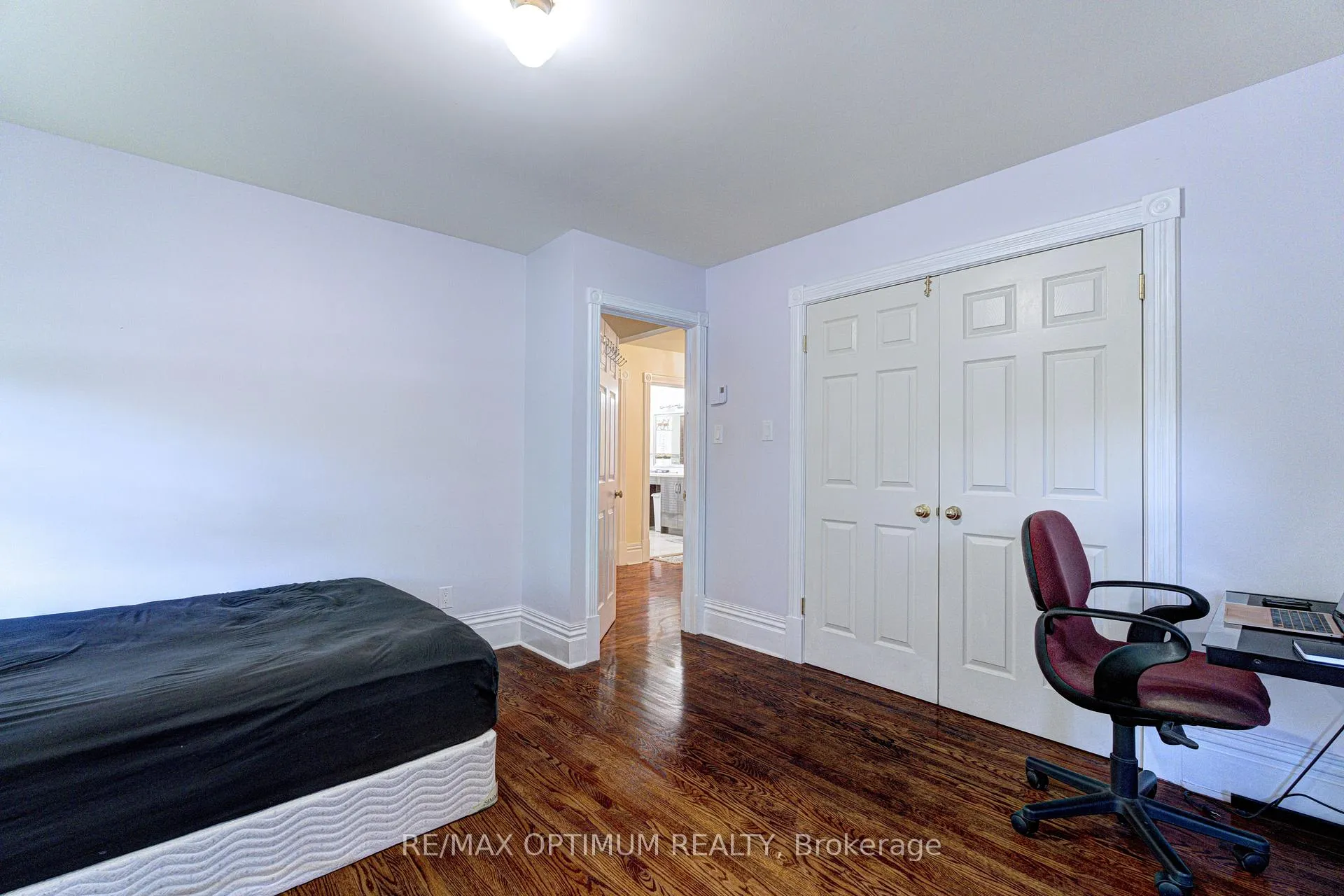 Photo 24 of 18 Armstrong Street, Brampton, Downtown Brampton — HOMEH