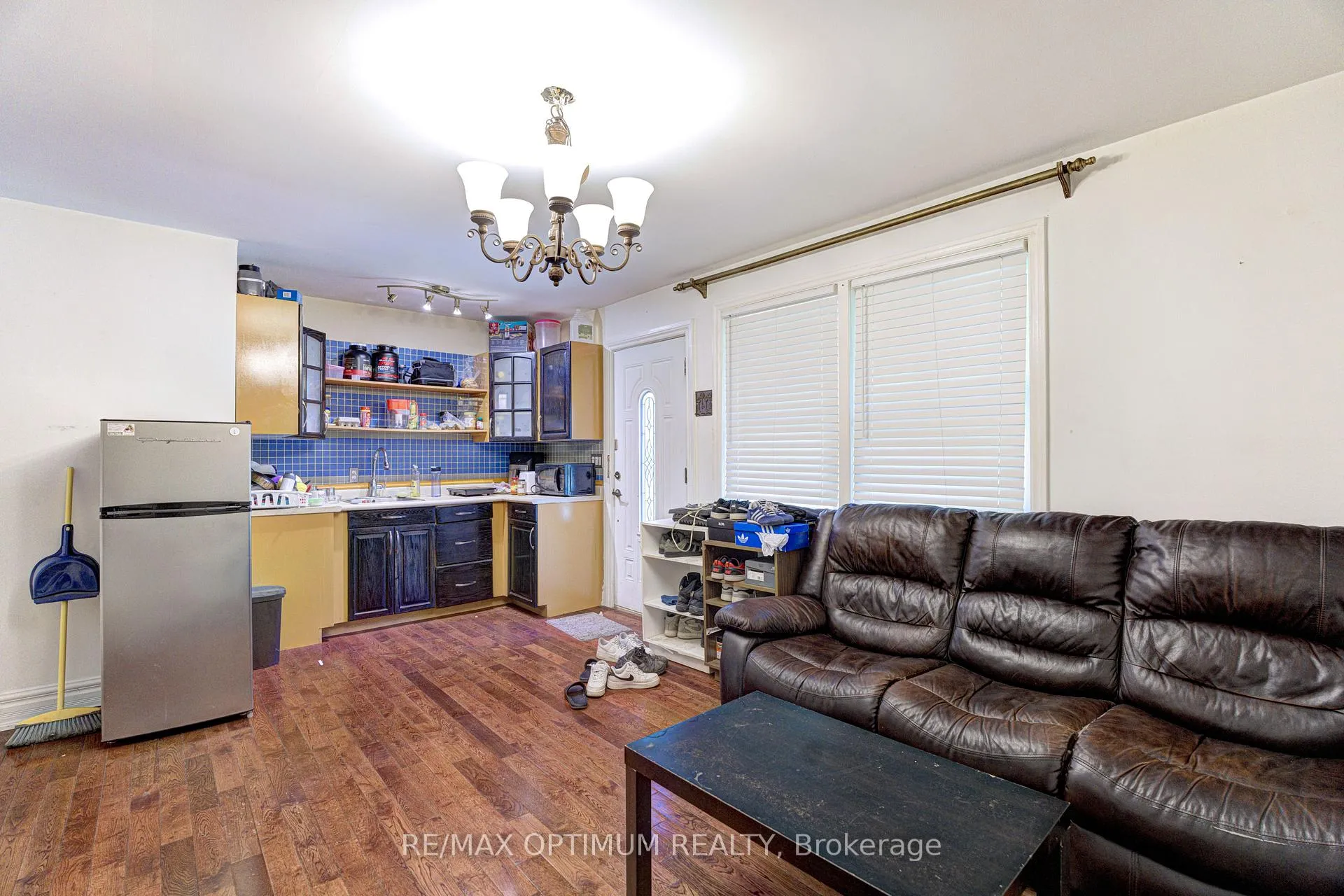 Photo 26 of 18 Armstrong Street, Brampton, Downtown Brampton — HOMEH