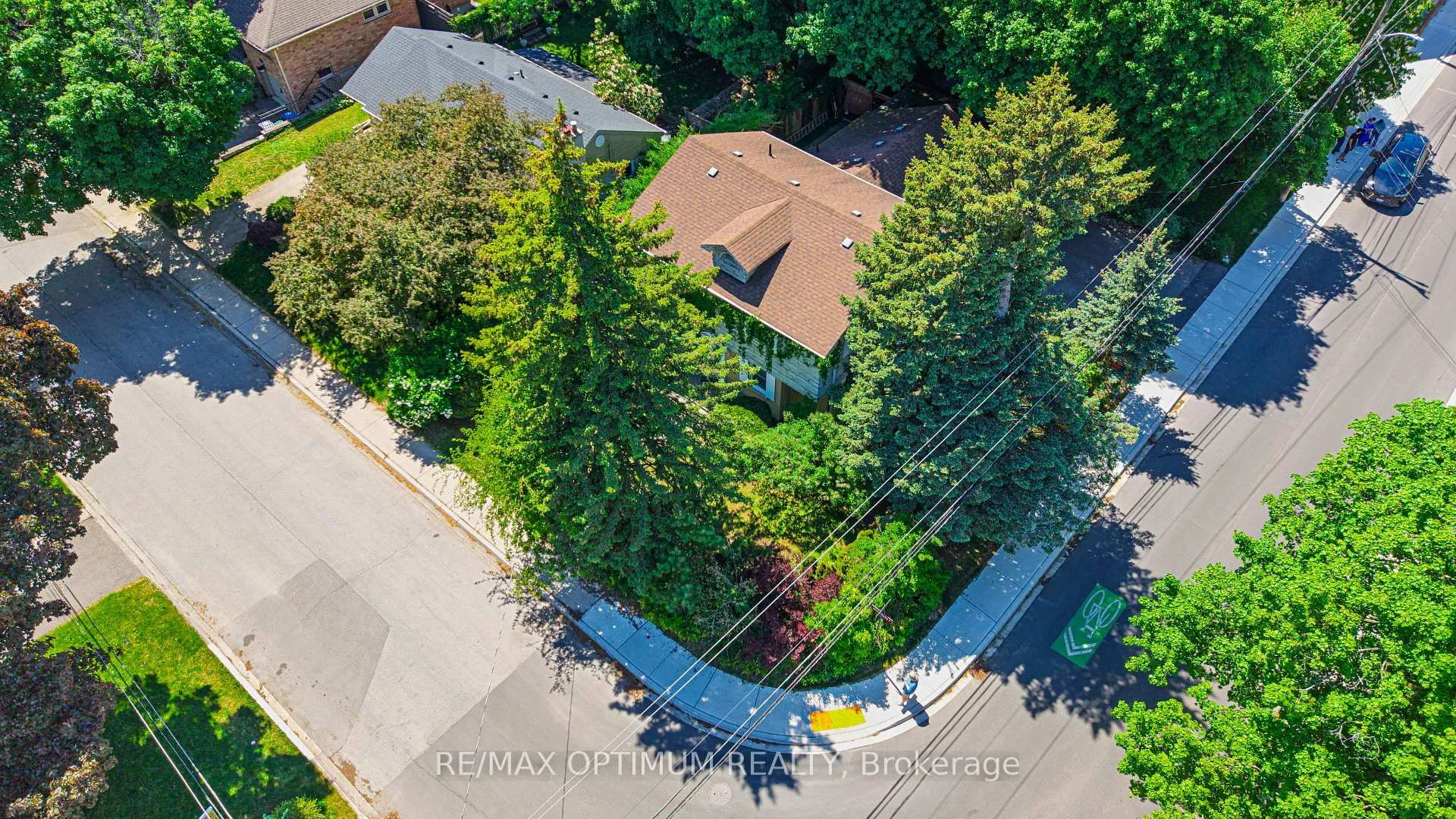 Photo 43 of 18 Armstrong Street, Brampton, Downtown Brampton — HOMEH