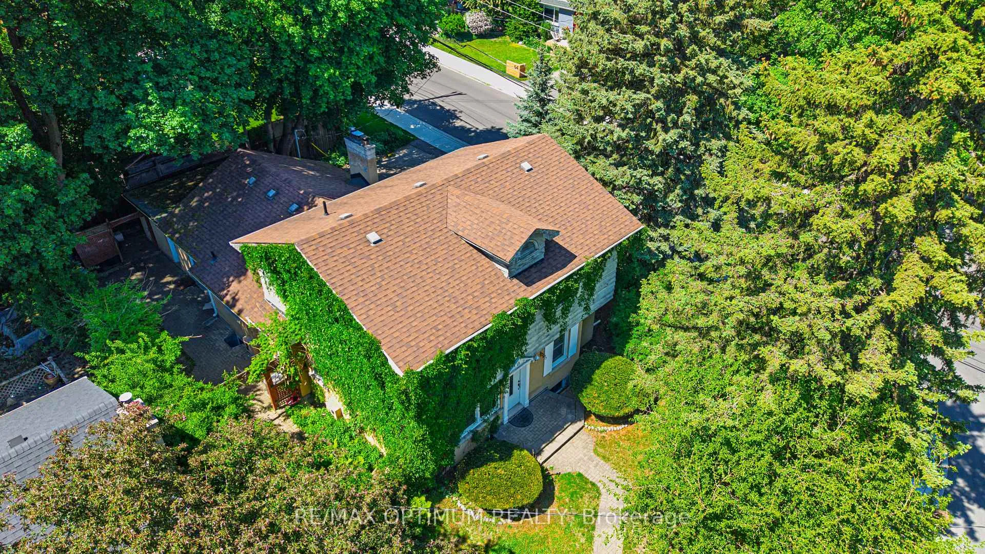 Photo 44 of 18 Armstrong Street, Brampton, Downtown Brampton — HOMEH