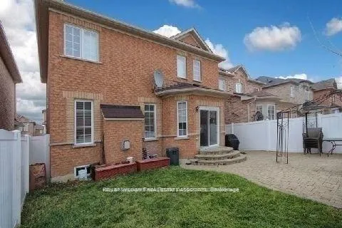 Photo 7 of Unit Bsmt, 155 Johnswood Crescent, Vaughan, Vellore Village — HOMEH