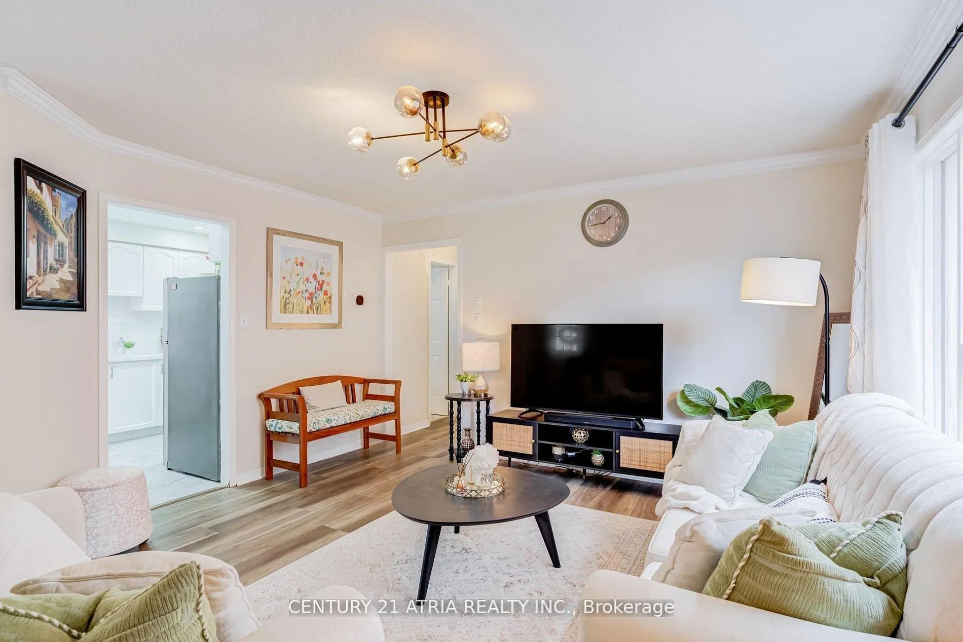 Photo 9 of 1155 Ridgemount Boulevard, Oshawa, Pinecrest — HOMEH