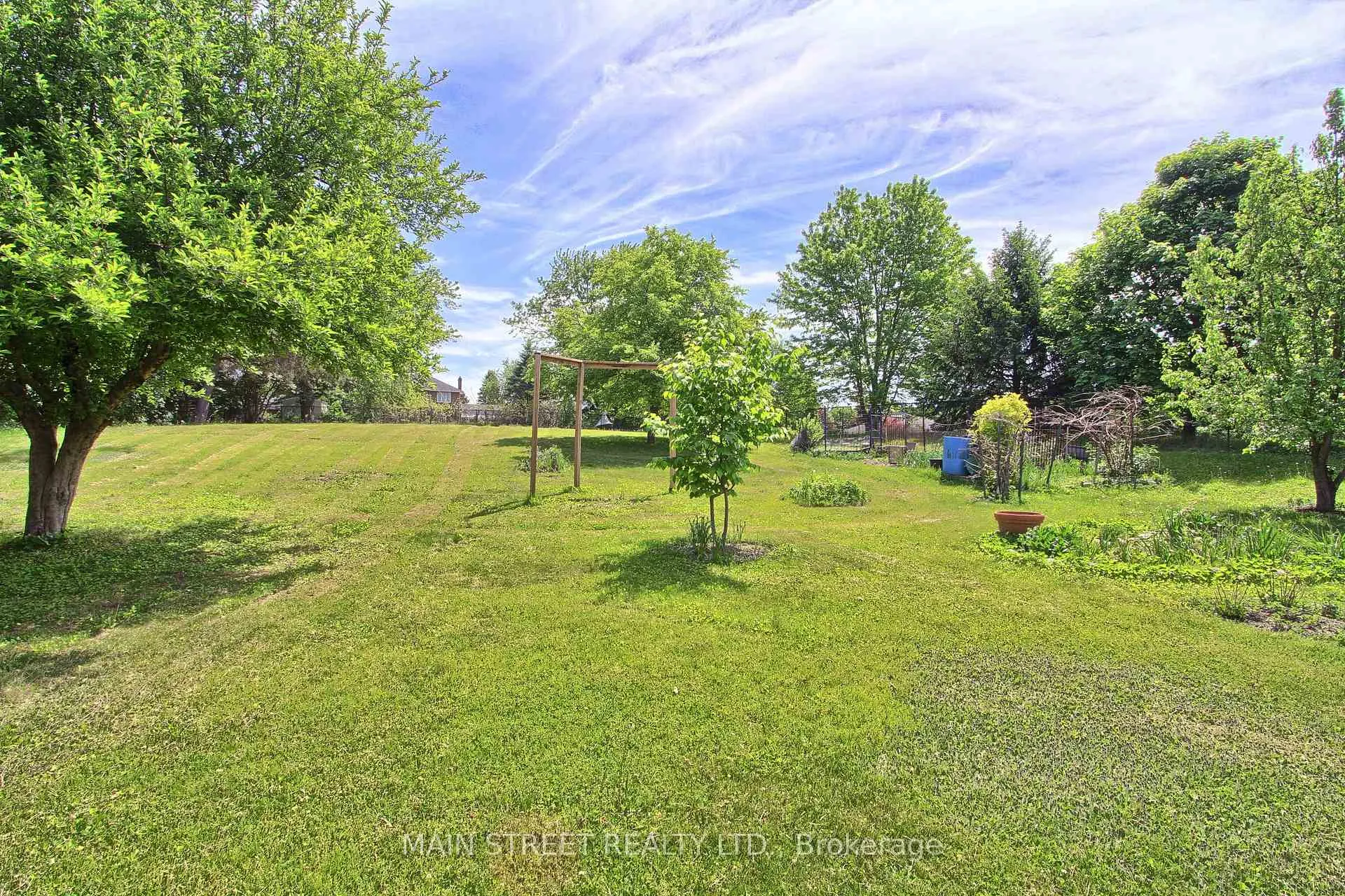 Photo 24 of 223 Burns Boulevard, King, King City — HOMEH