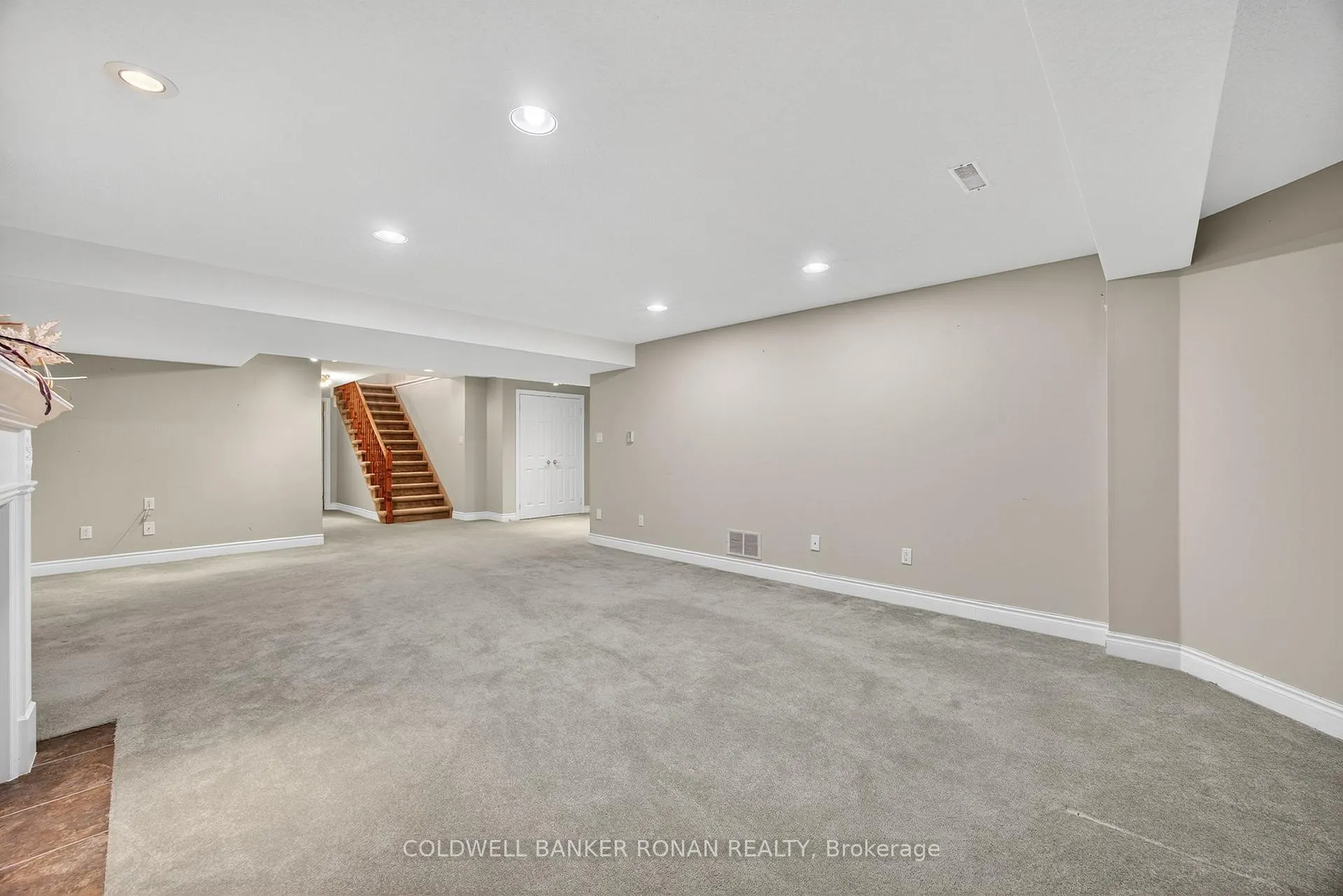 Photo 25 of 8 Montebello Terrace, New Tecumseth, Alliston — HOMEH