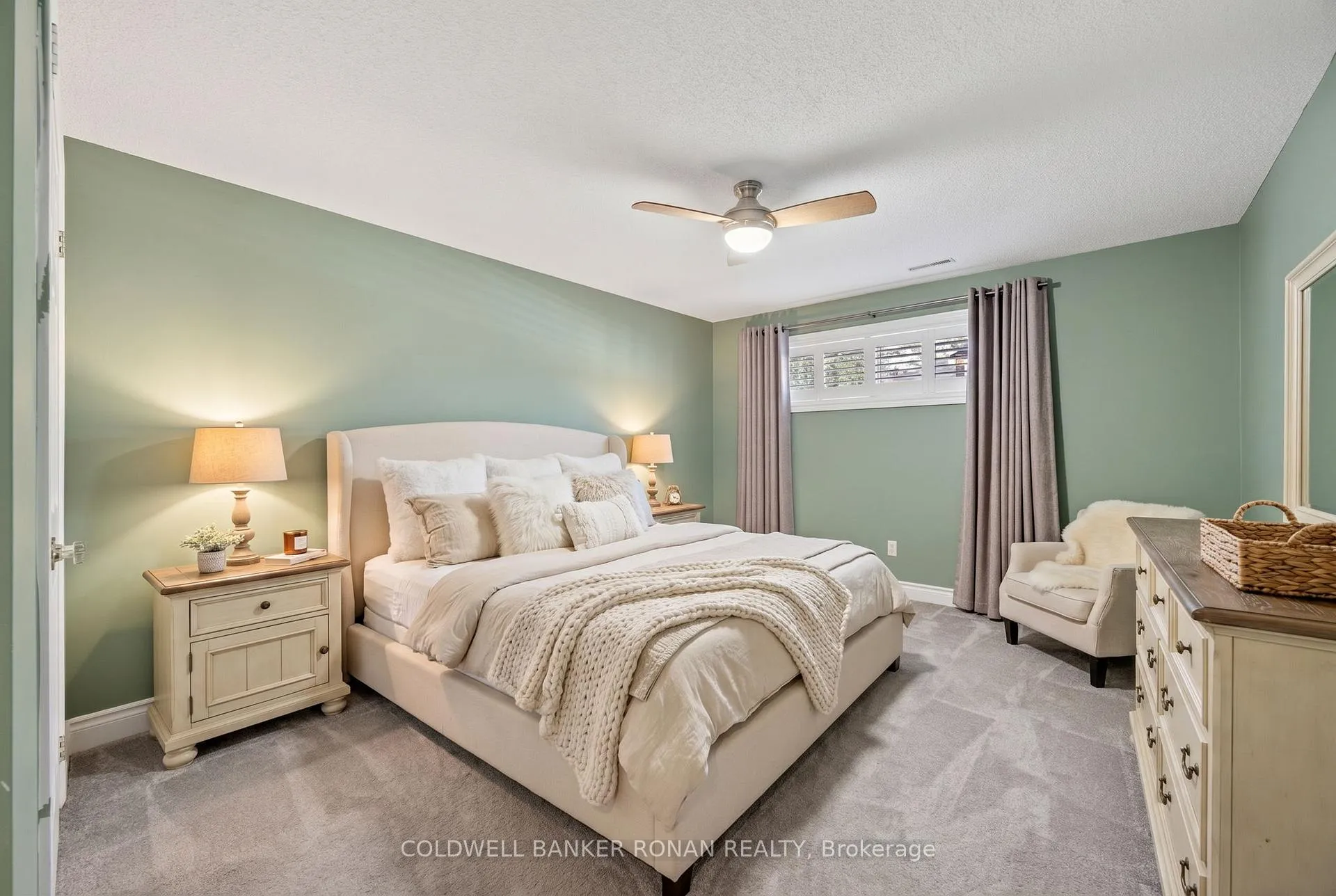 Photo 26 of 8 Montebello Terrace, New Tecumseth, Alliston — HOMEH