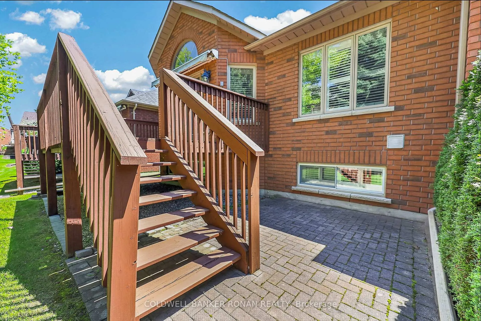 Photo 35 of 8 Montebello Terrace, New Tecumseth, Alliston — HOMEH