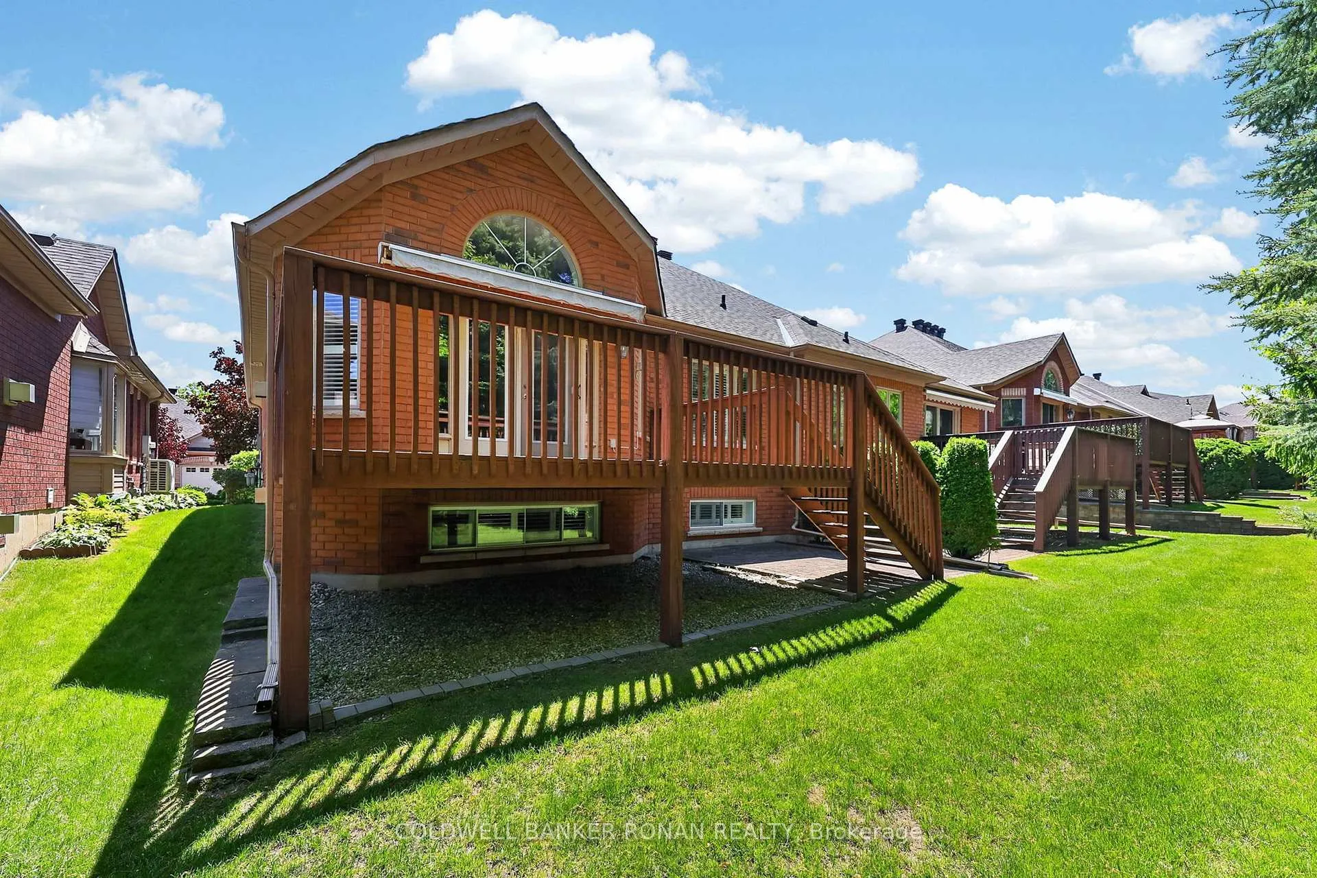 Photo 38 of 8 Montebello Terrace, New Tecumseth, Alliston — HOMEH