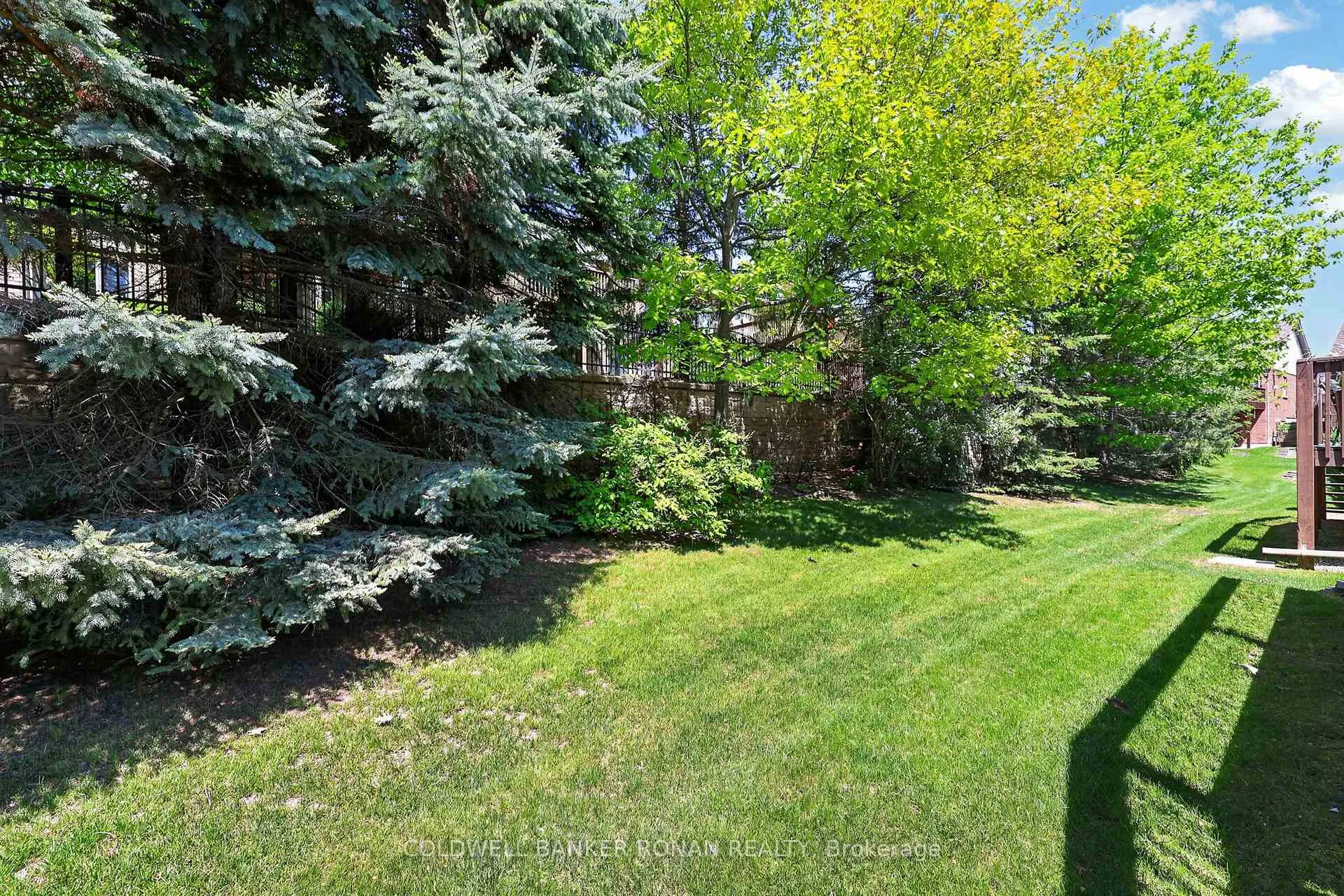 Photo 39 of 8 Montebello Terrace, New Tecumseth, Alliston — HOMEH