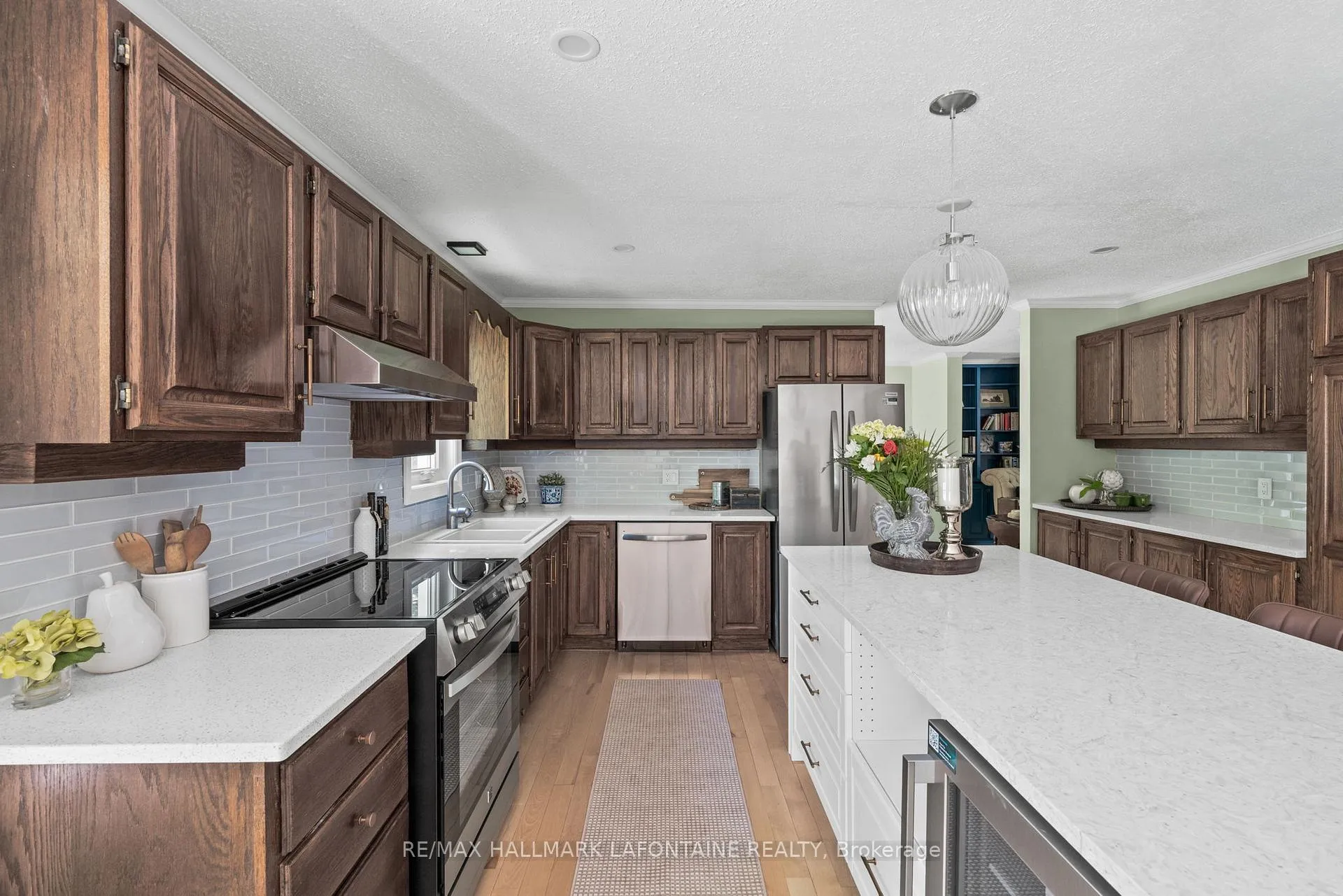Photo 11 of 9 Birch Avenue, Ottawa, Manor Park — HOMEH